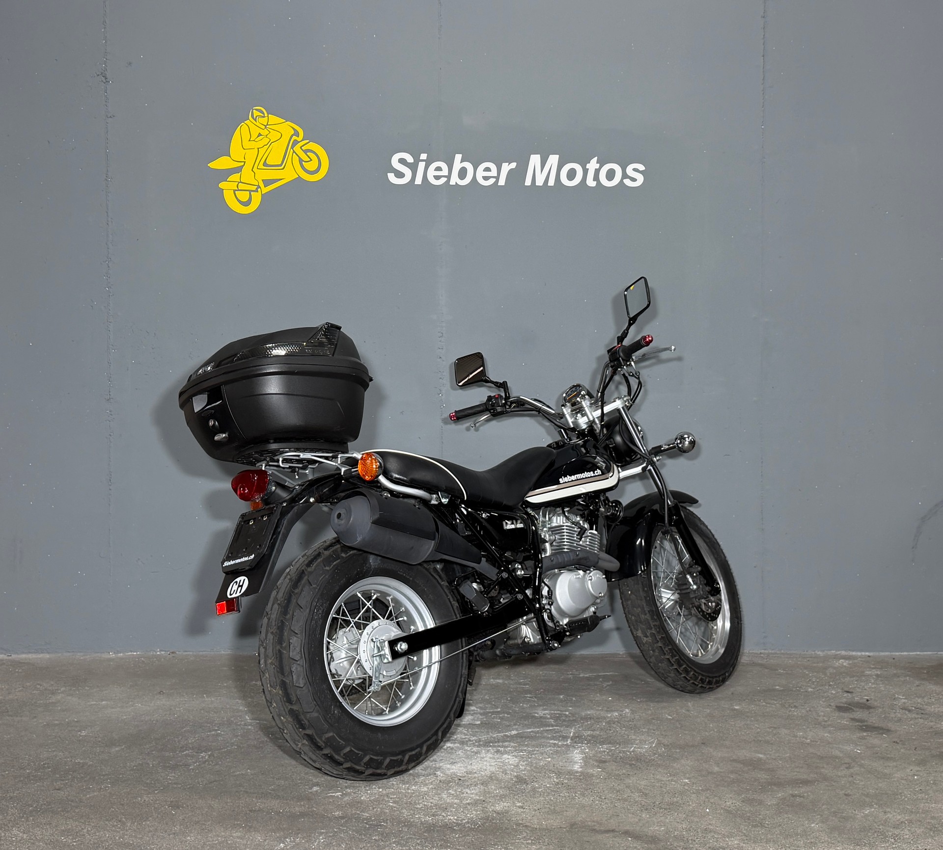 SUZUKI RV 125 VanVan-showroom-element-3