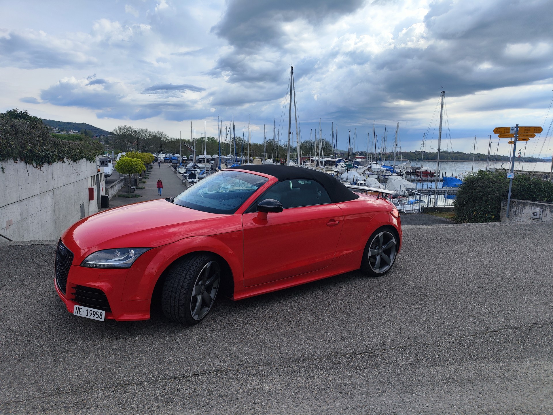 AUDI TT RS Roadster 2.5 TFSI quattro-image-1