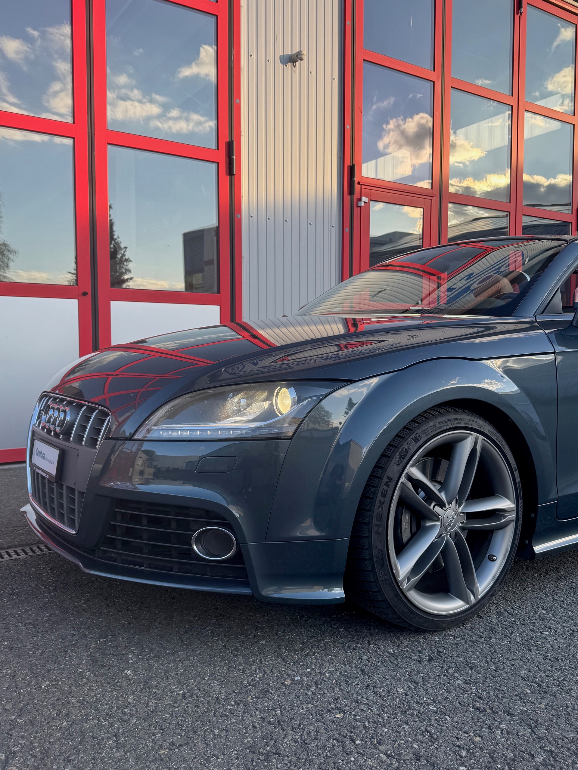 AUDI TTS Roadster 2.0 TFSI quattro-image-11