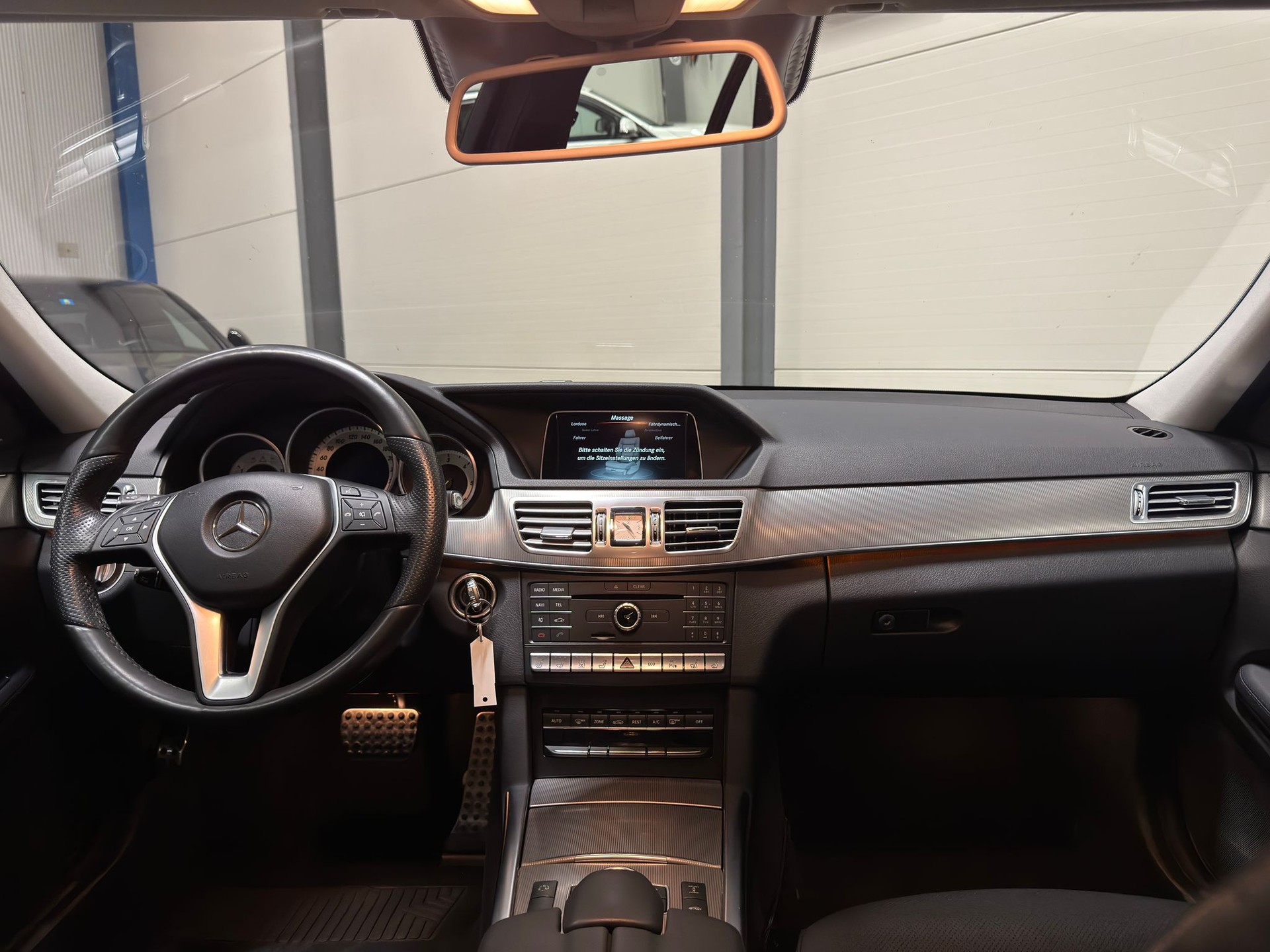 MERCEDES-BENZ E 350 CDI BlueTec Avantg. 4m Kombi AMG-Line-image-7