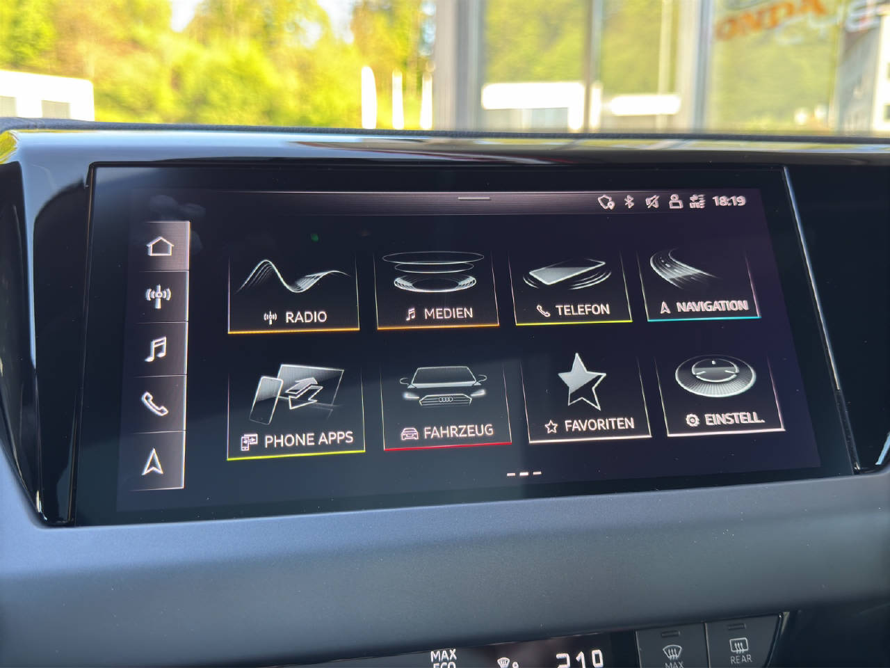 AUDI e-tron GT quattro-image-18