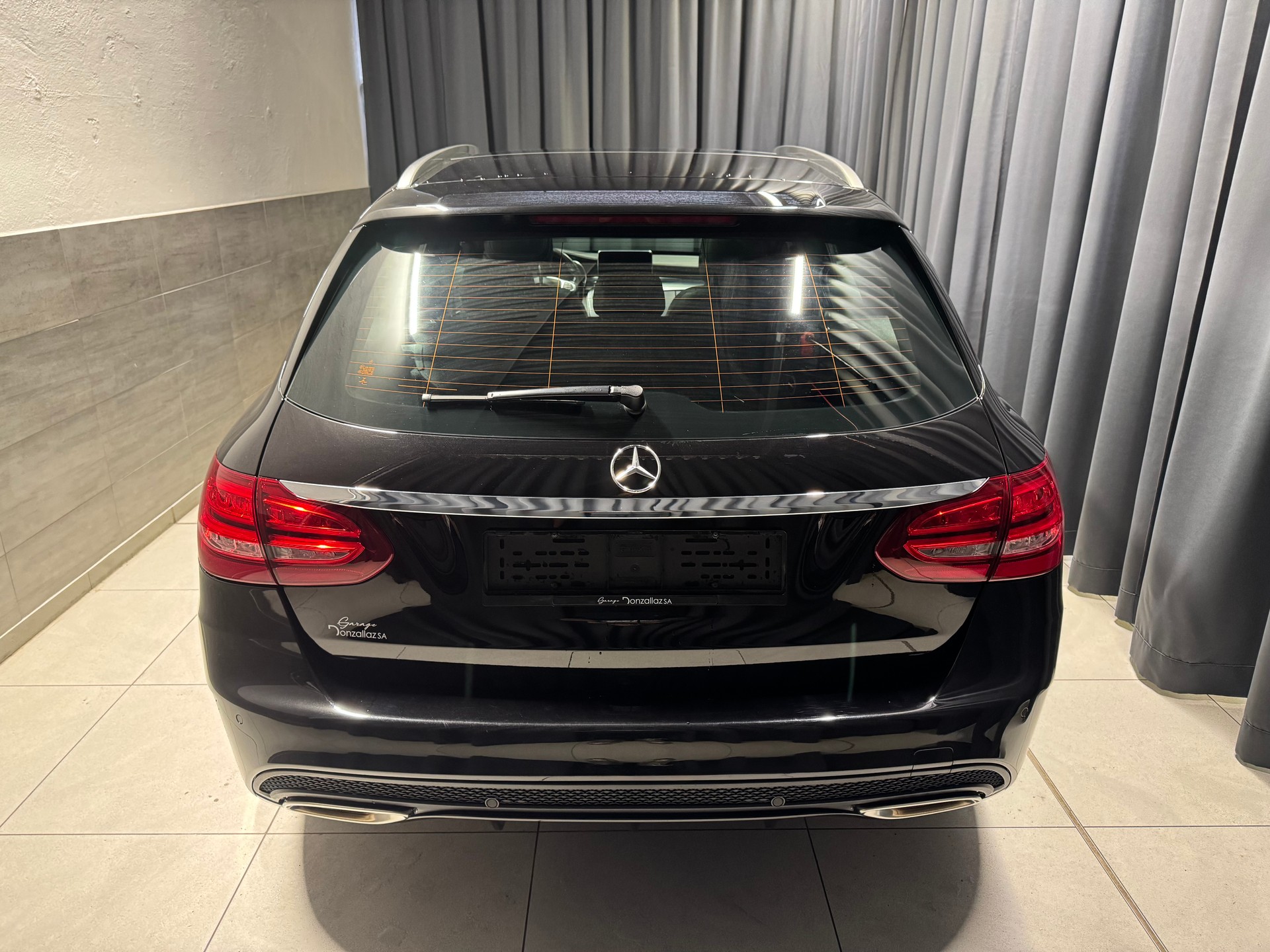 MERCEDES-BENZ C 400 AMG Line 4Matic 7G-Tronic (23)-image-4