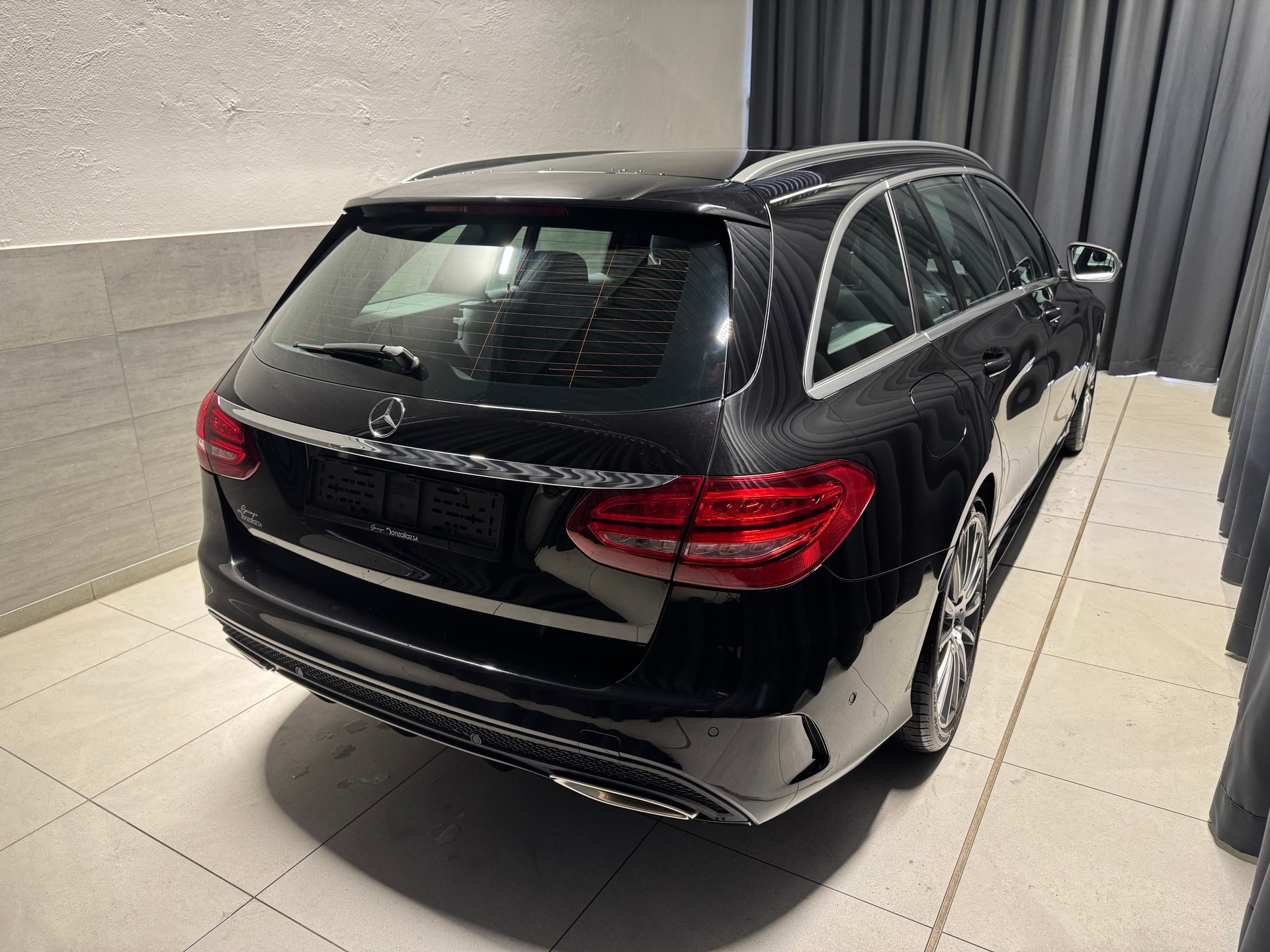 MERCEDES-BENZ C 400 AMG Line 4Matic 7G-Tronic (23)-image-5