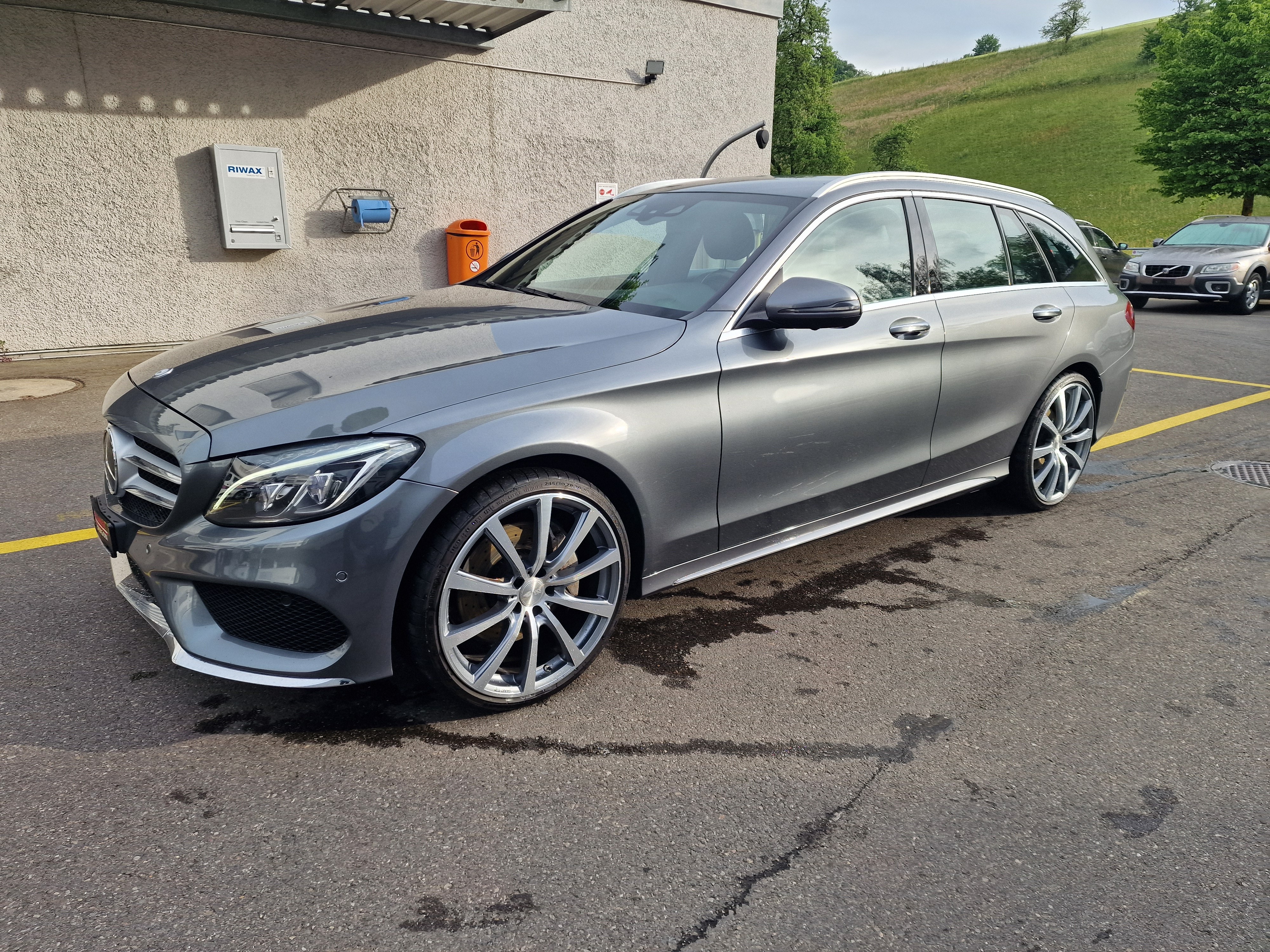 Car photo