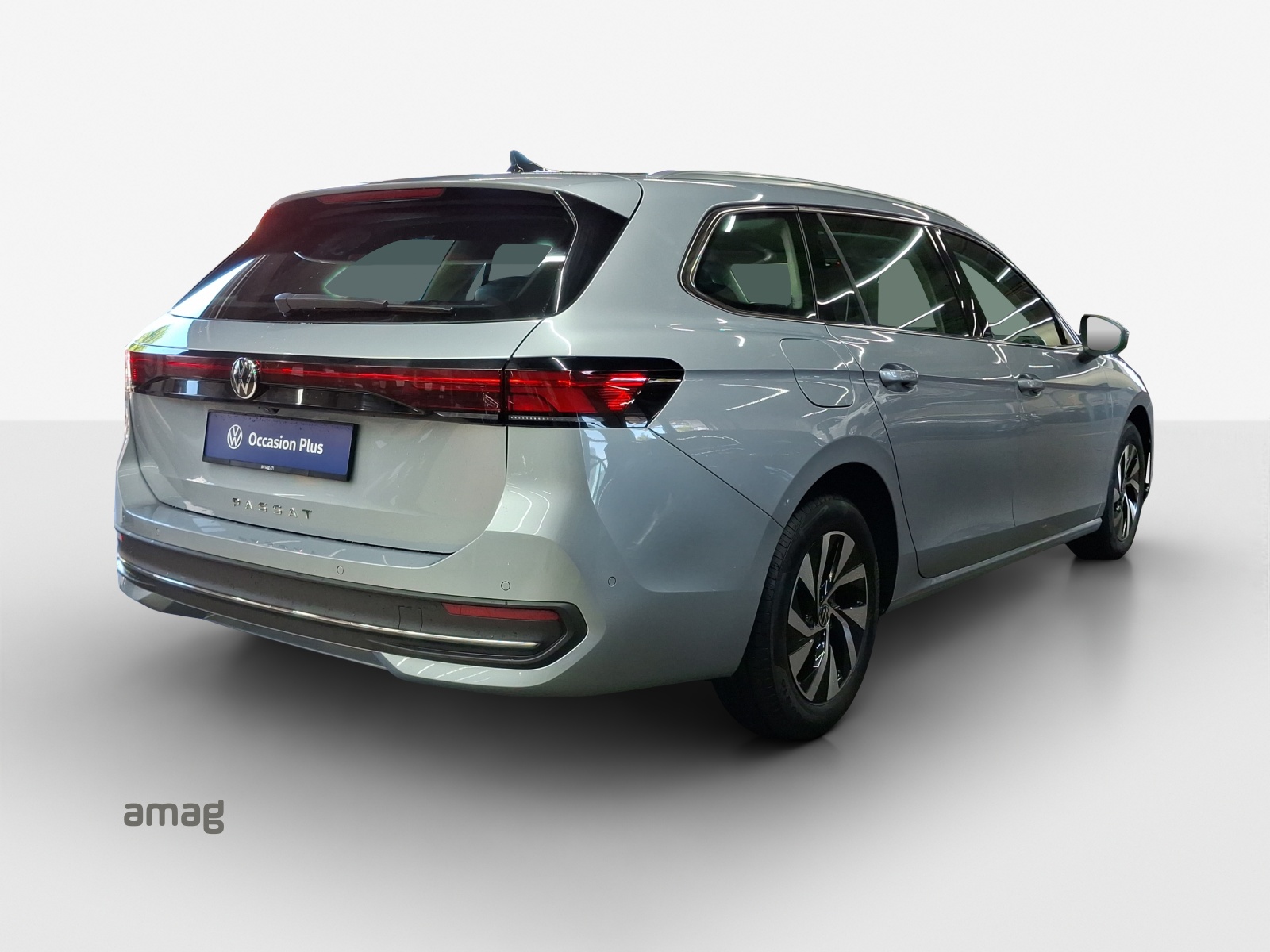 VW Passat Variant 2.0 TDI evo Business DSG-image-4