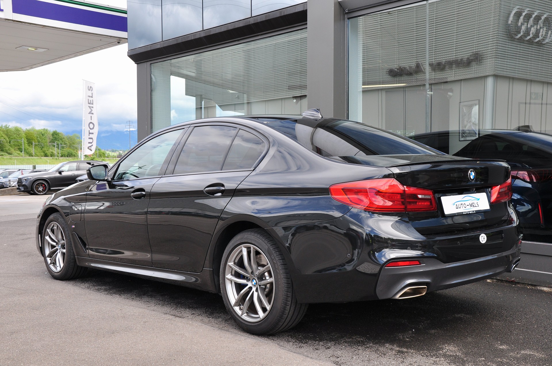 BMW 530e xDrive Steptronic-image-5