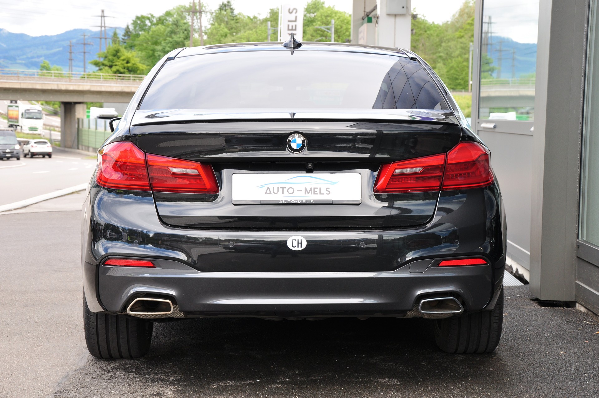 BMW 530e xDrive Steptronic-image-6