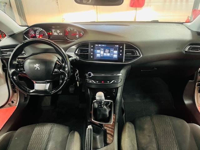 PEUGEOT 308 SW 1.6 BlueHDI Business-image-12