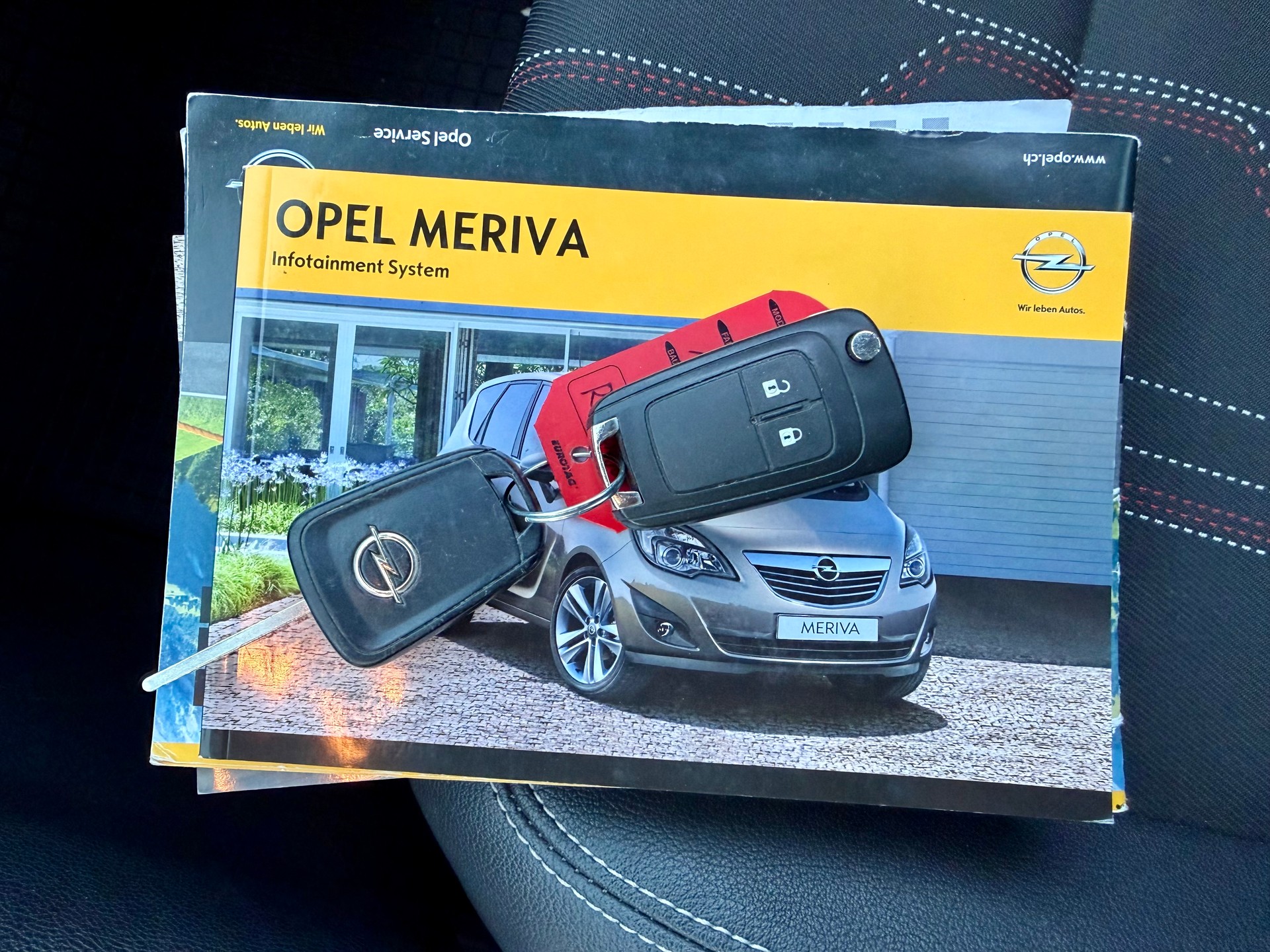 OPEL Meriva 1.7 CDTi Anniversary Edition-image-22
