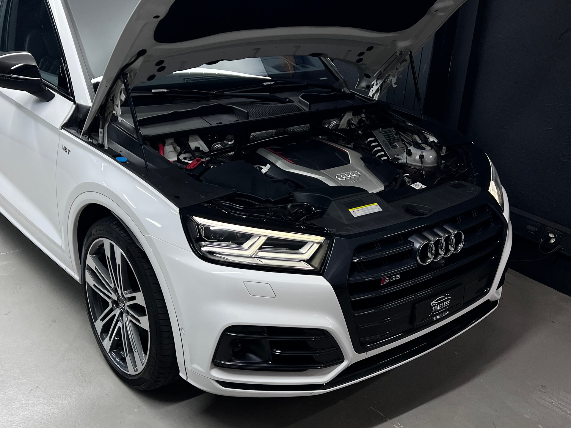 AUDI SQ5 3.0 TFSI quattro S-tronic-image-2