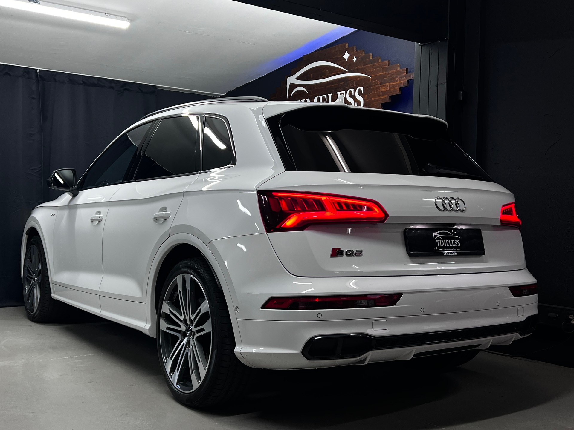 AUDI SQ5 3.0 TFSI quattro S-tronic-image-5