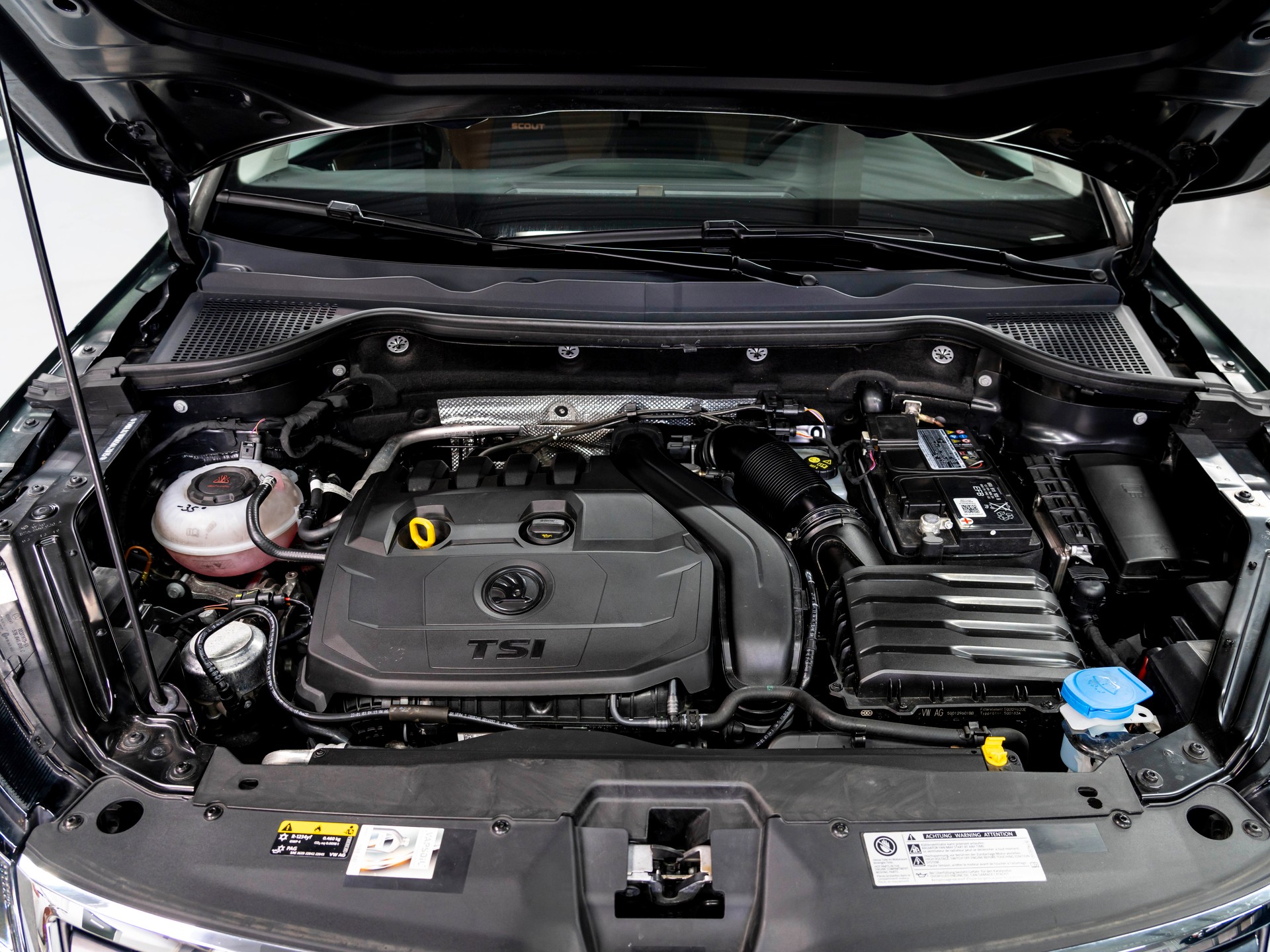 SKODA Karoq 1.5 TSI ACT Scout 4x4 DSG-image-14