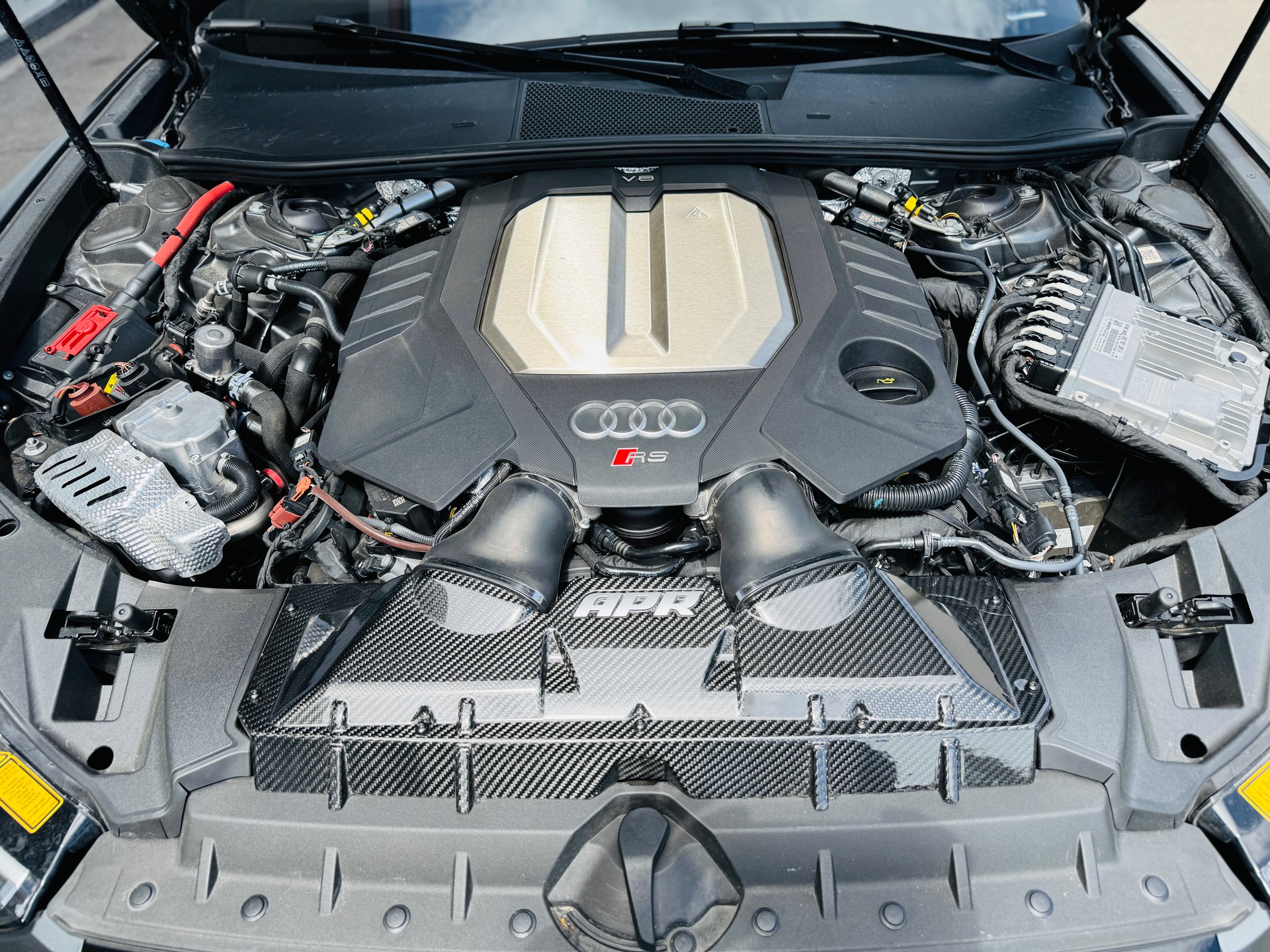 AUDI 4.0 V8 TFSI quattro T-Tronic-image-7