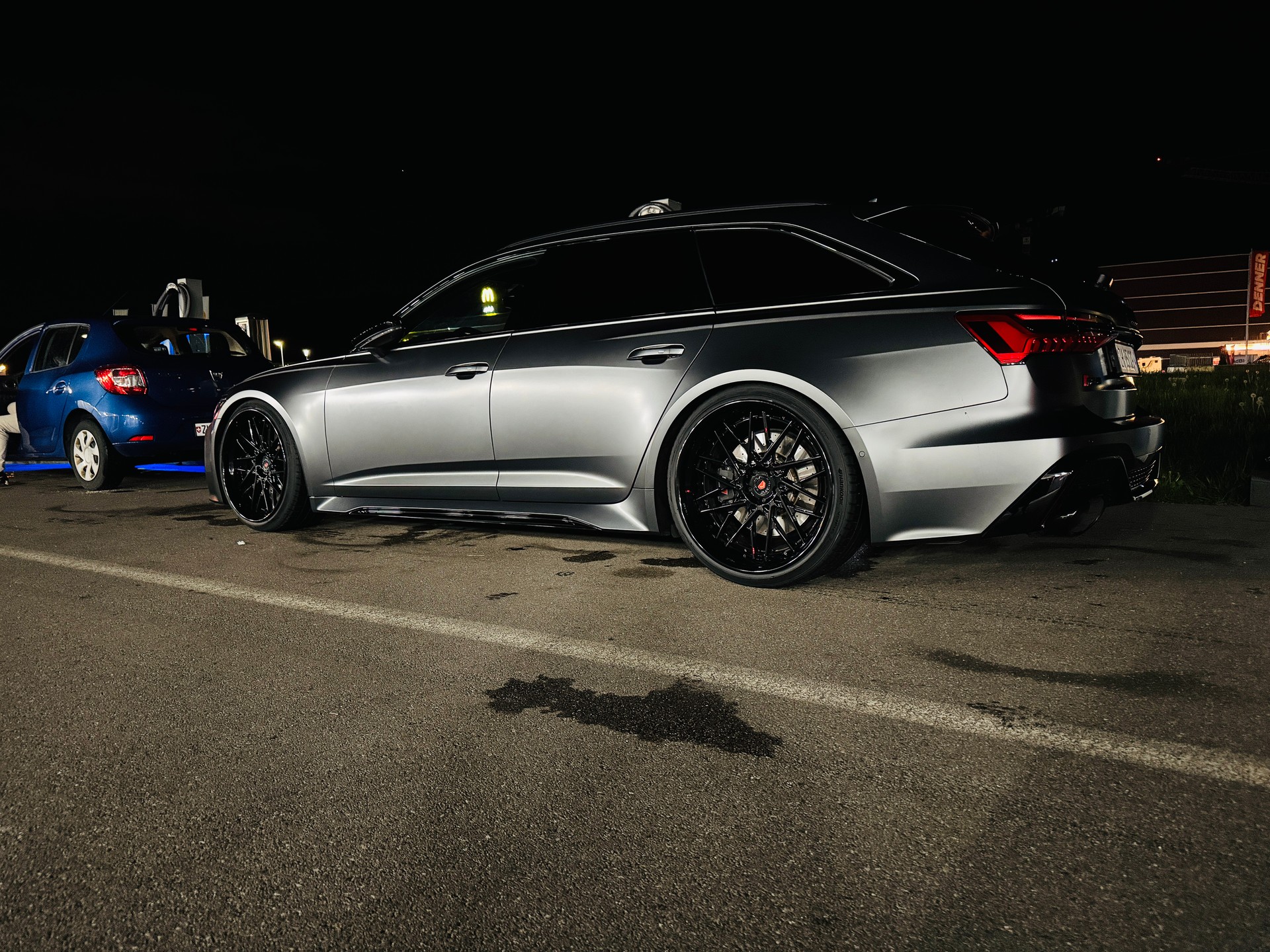 AUDI 4.0 V8 TFSI quattro T-Tronic-image-2