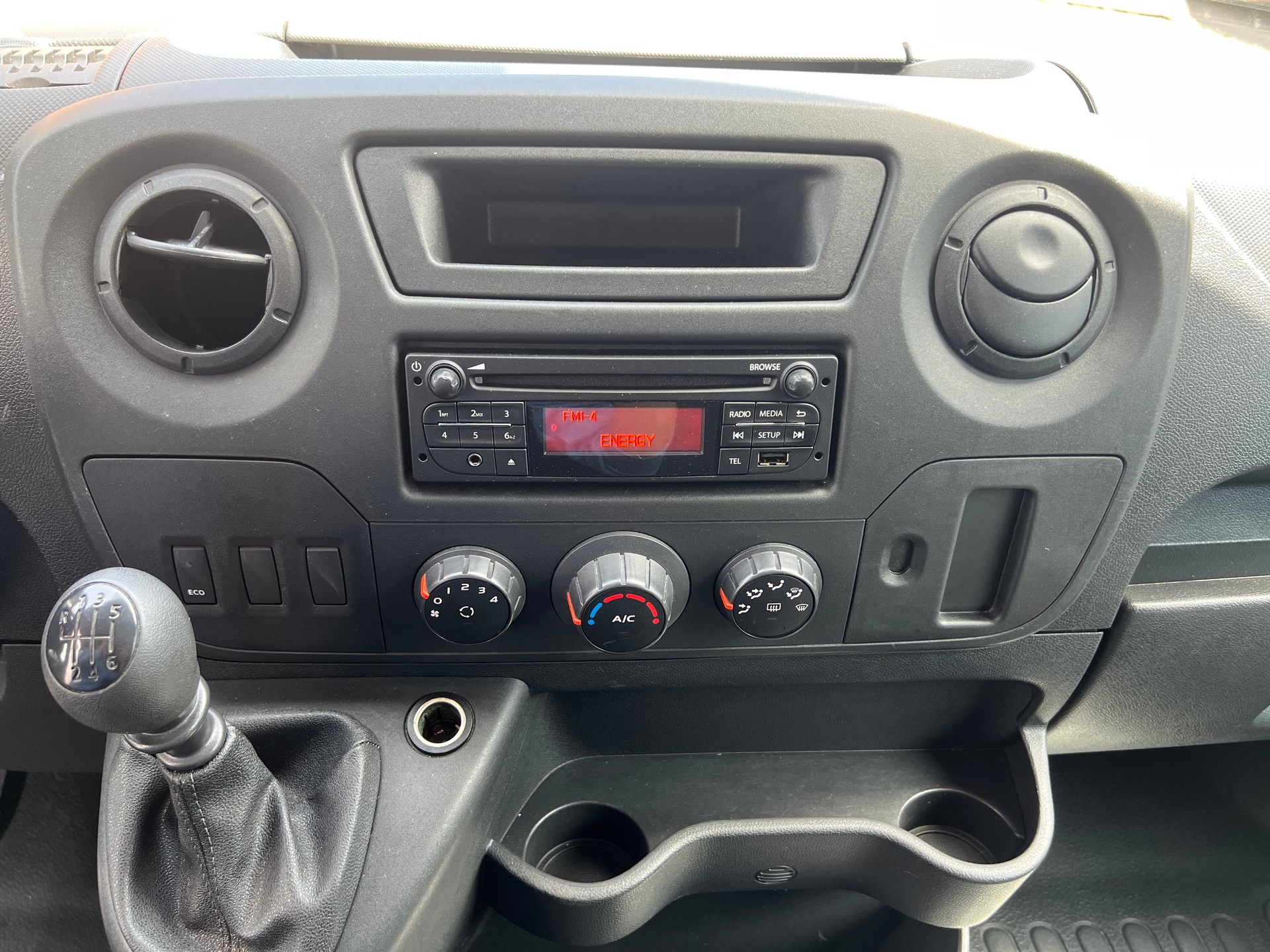 RENAULT Master T35 dCi130 L3H2-image-9