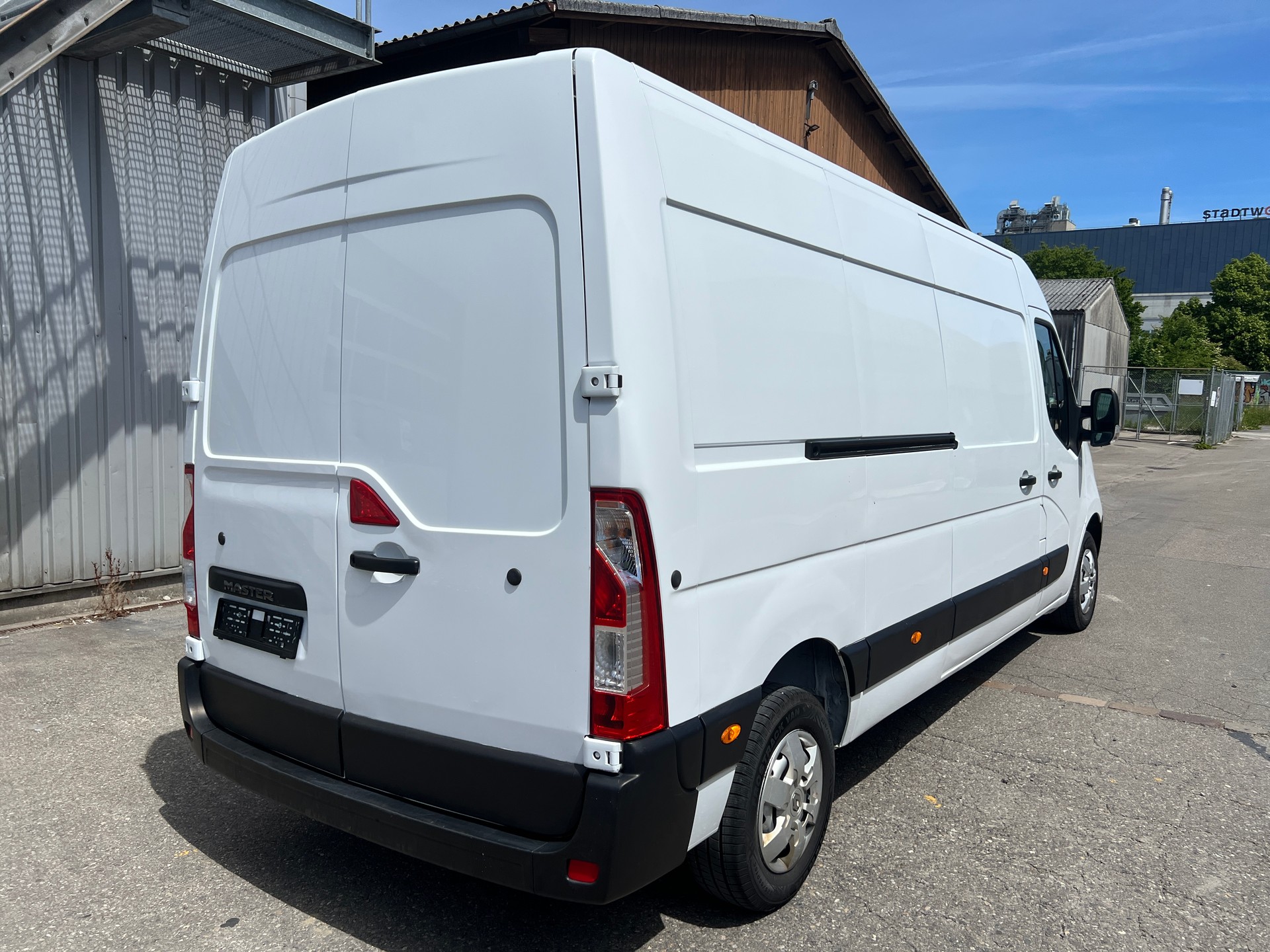 RENAULT Master T35 dCi130 L3H2-image-3