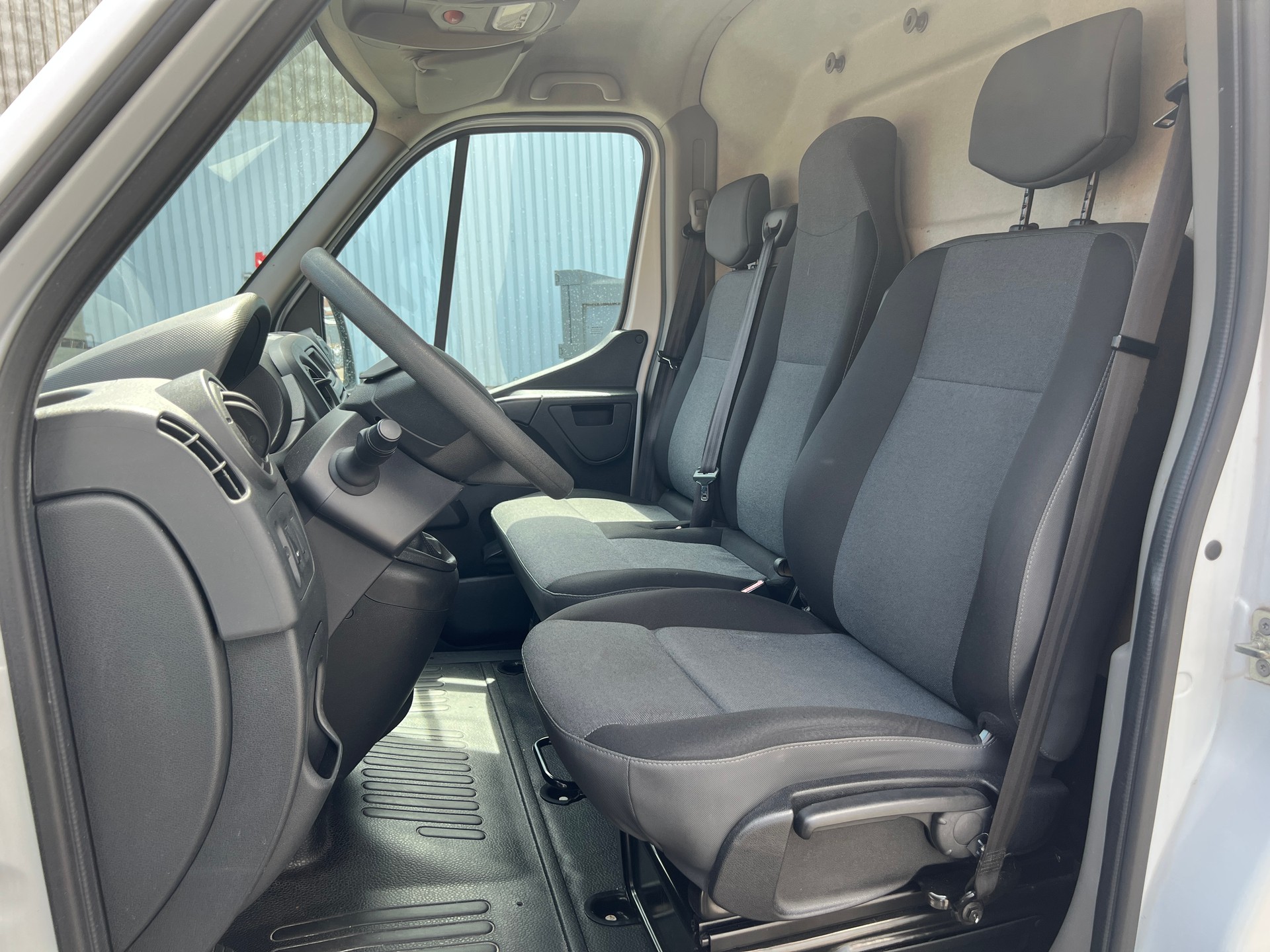 RENAULT Master T35 dCi130 L3H2-image-7