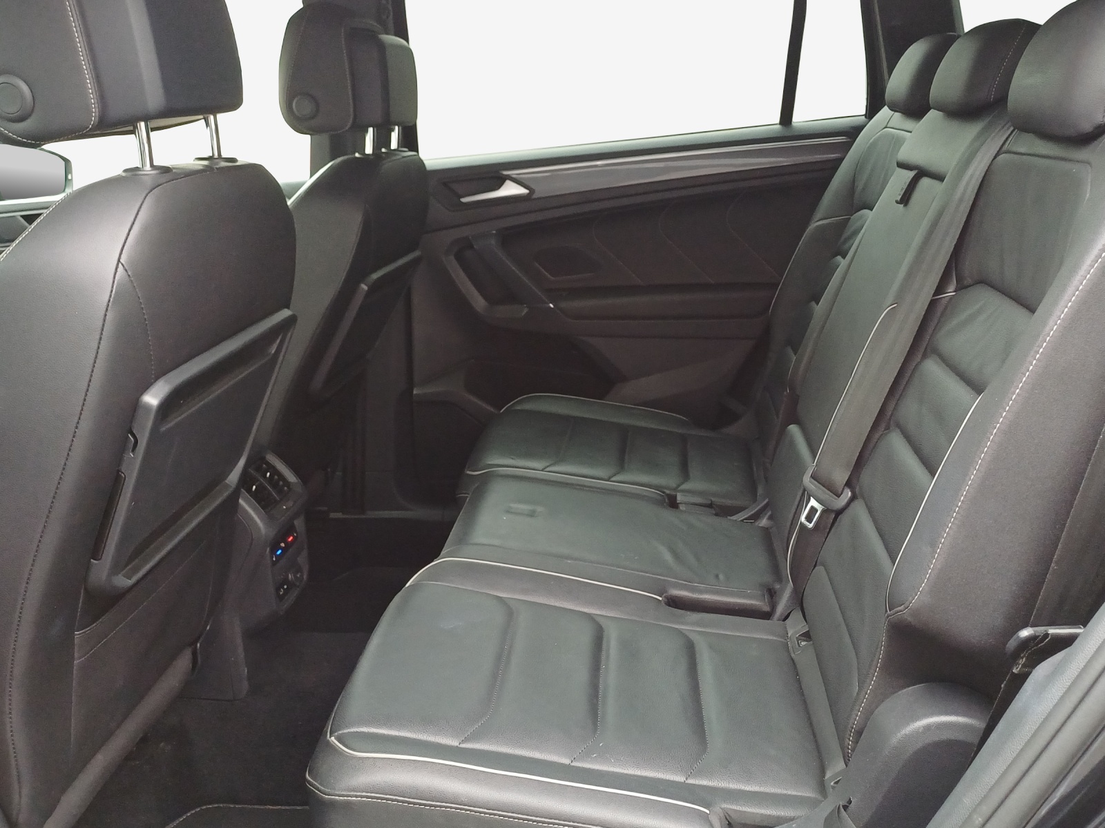 VW Tiguan Allspace 2.0TSI Highline 4Motion DSG-image-10