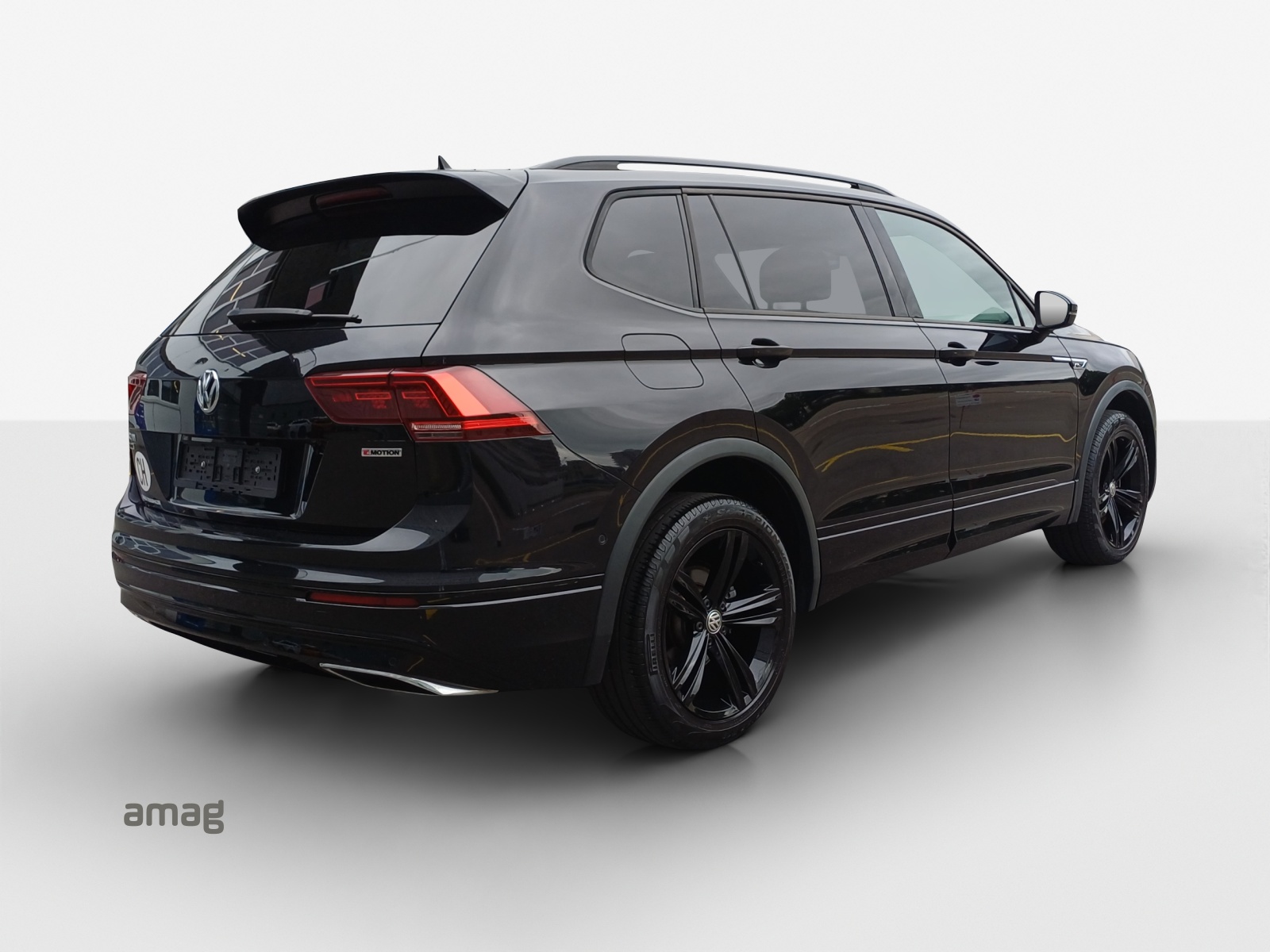 VW Tiguan Allspace 2.0TSI Highline 4Motion DSG-image-3