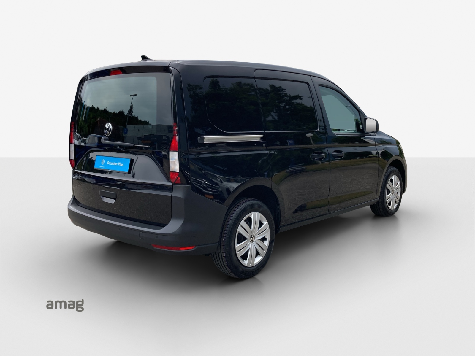 VW Caddy Cargo 2.0TDI 4Motion-image-4