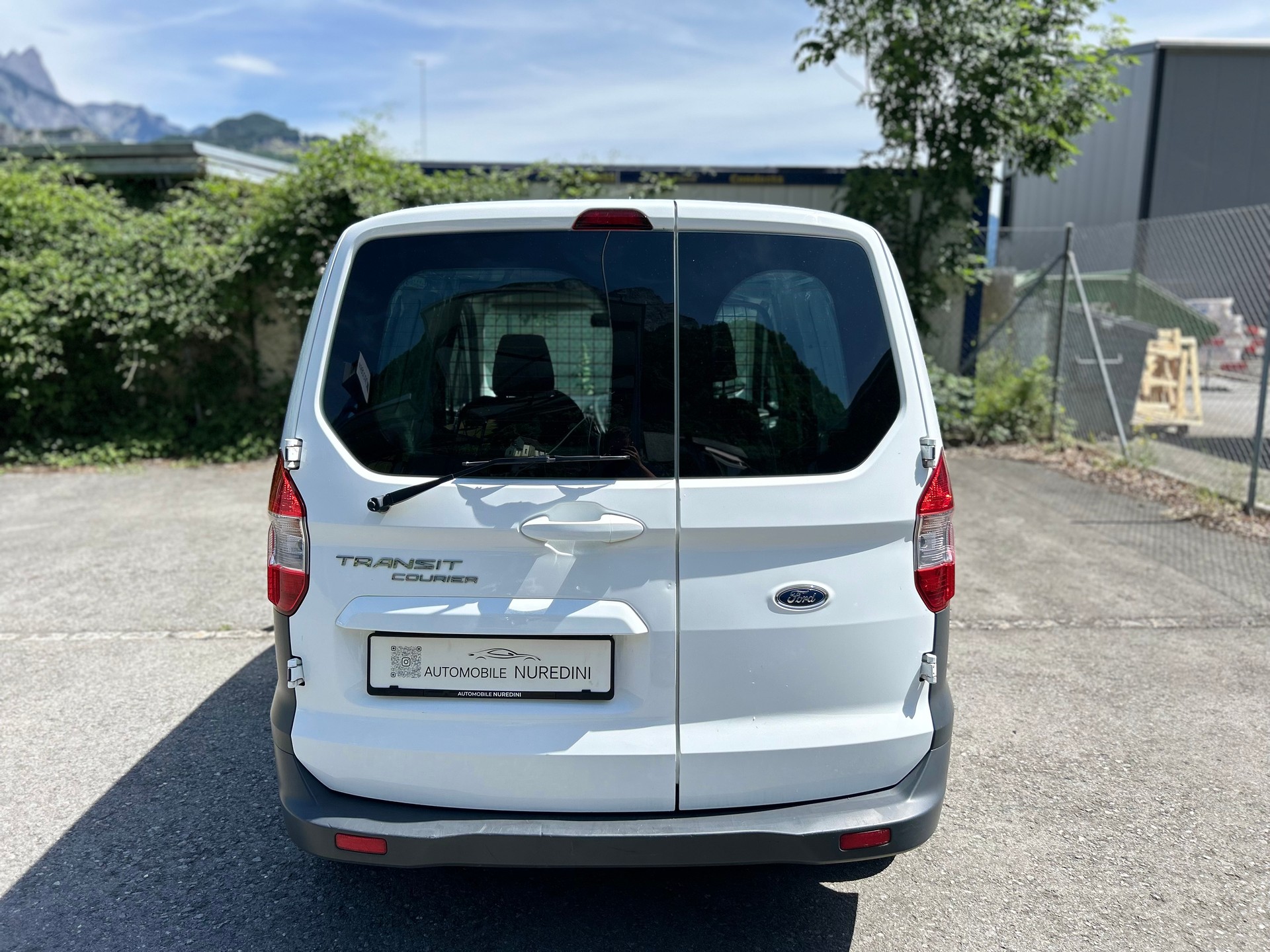 FORD Transit Courier Van 1.5 TDCi Ambiente-image-5