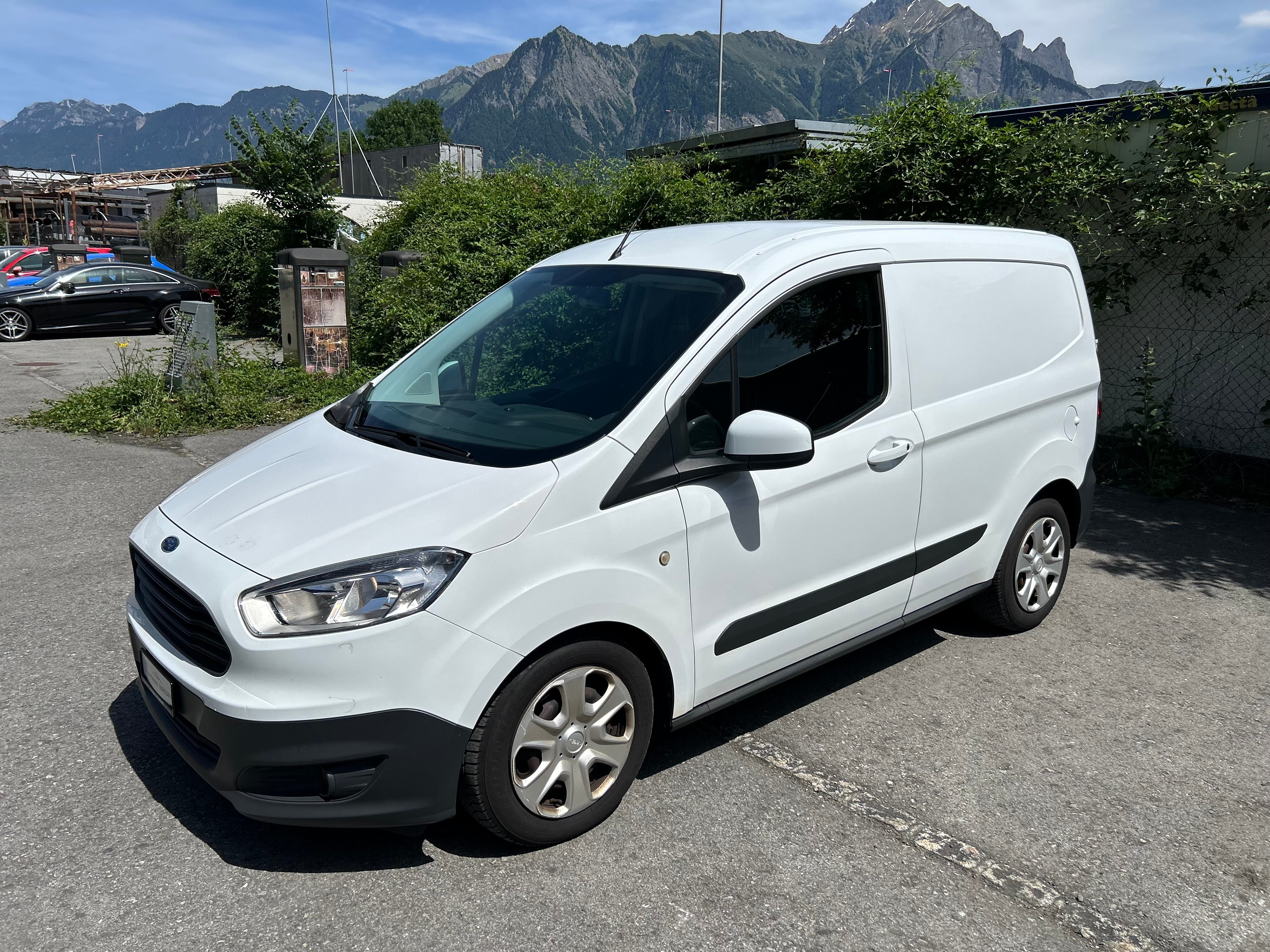 Car photo