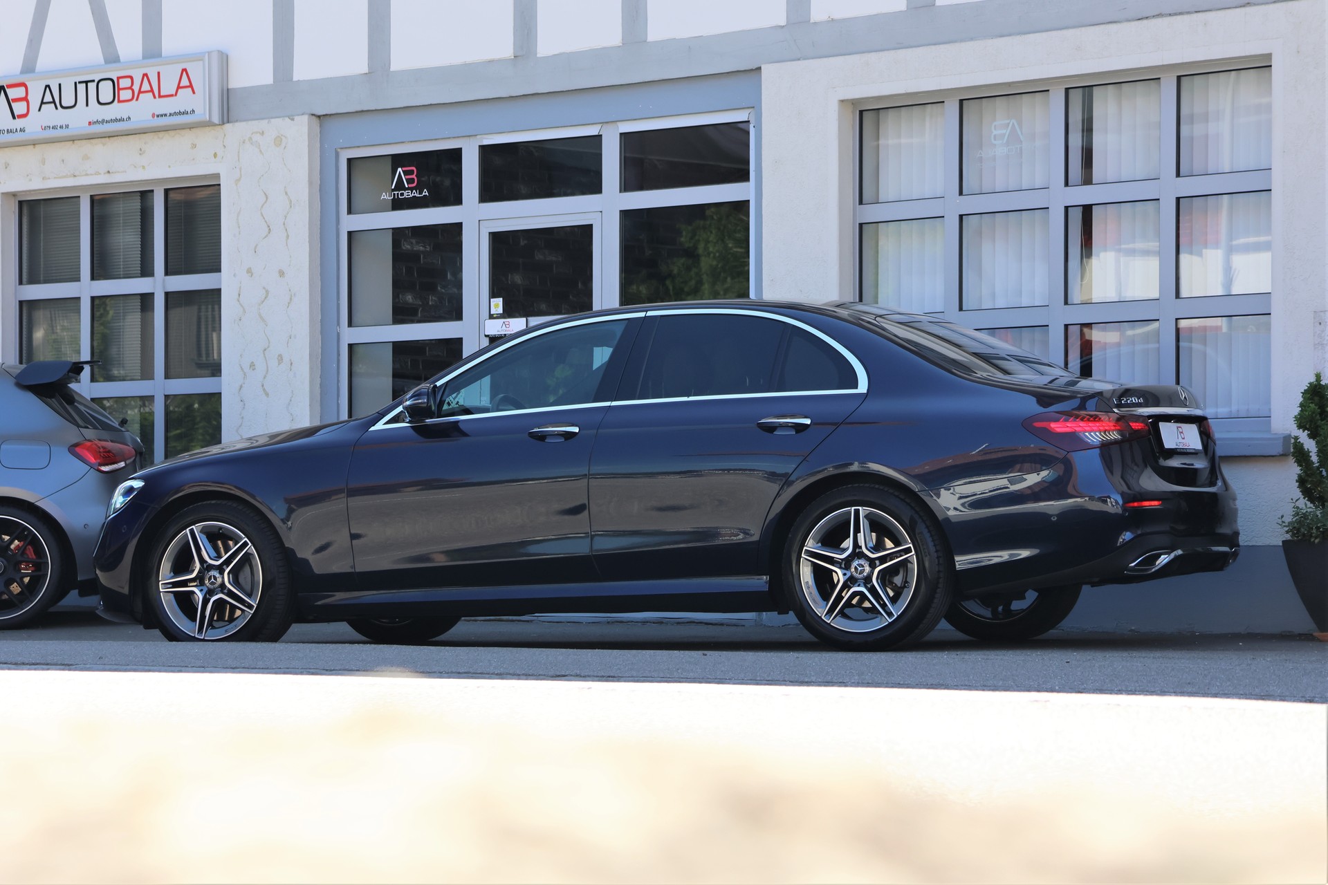 MERCEDES-BENZ E 220 d 4Matic Swiss Star 9G-Tronic (CH)-image-3
