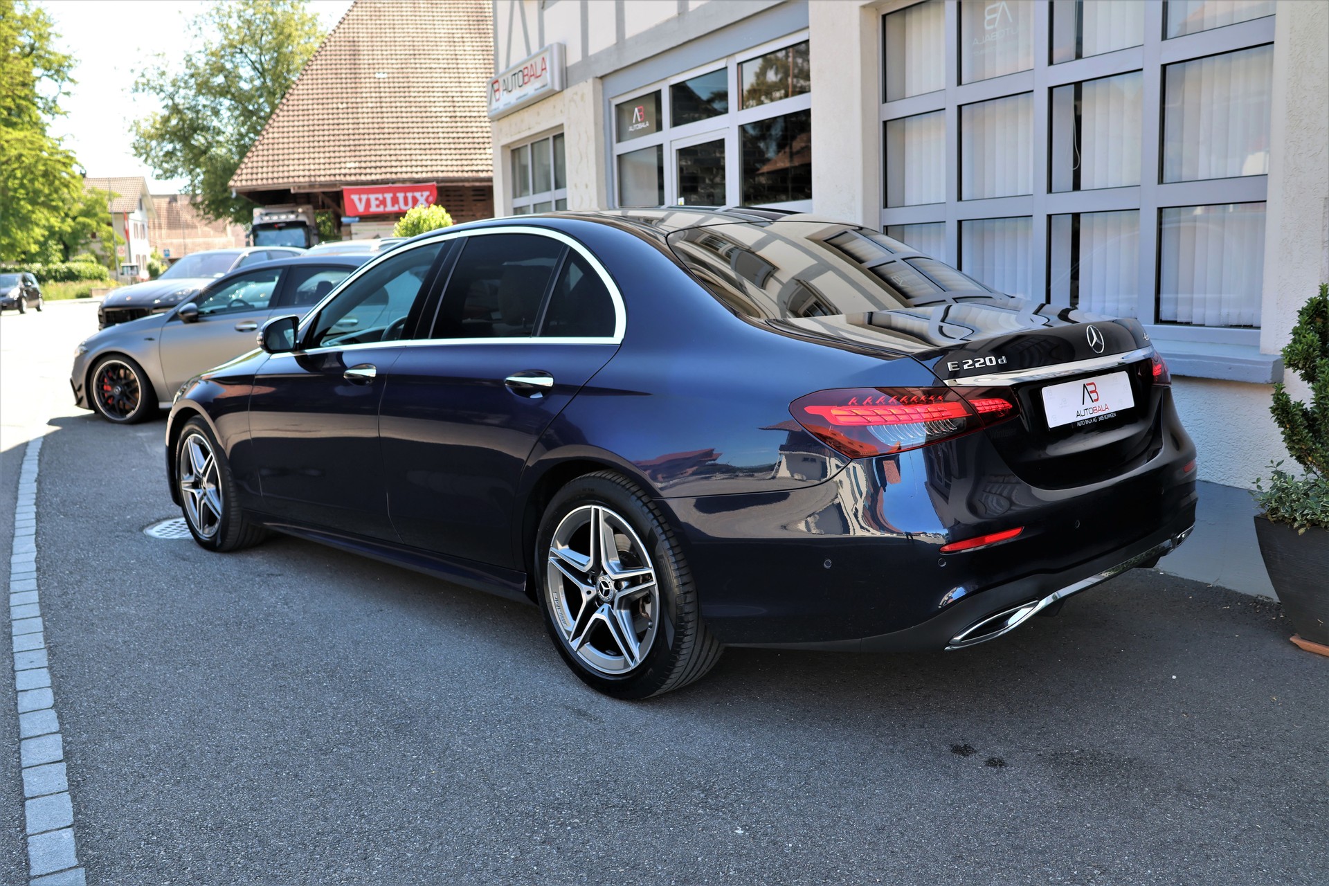 MERCEDES-BENZ E 220 d 4Matic Swiss Star 9G-Tronic (CH)-image-6