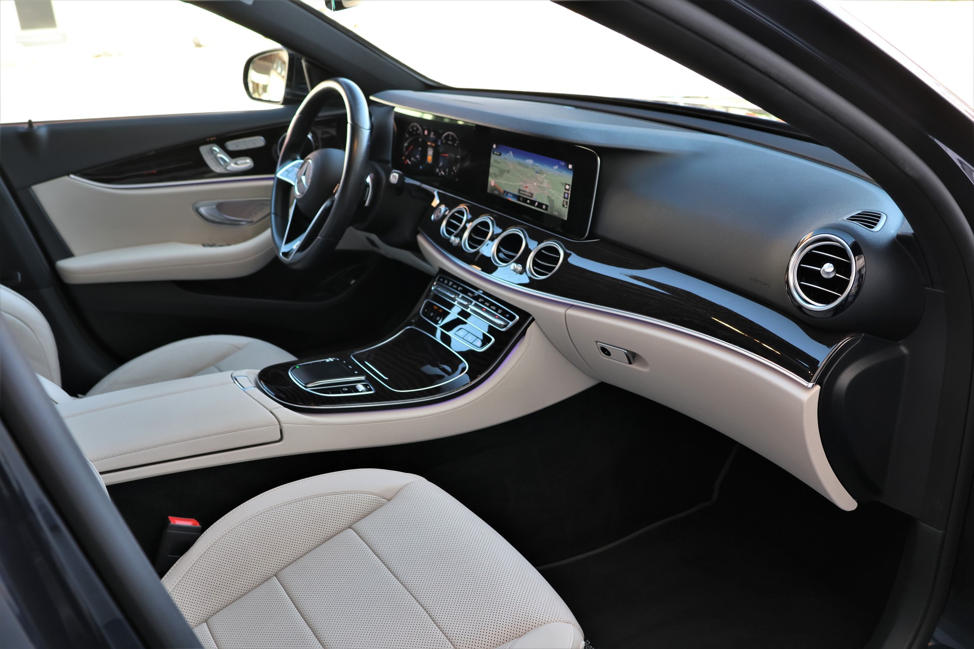 MERCEDES-BENZ E 220 d 4Matic Swiss Star 9G-Tronic (CH)-image-17
