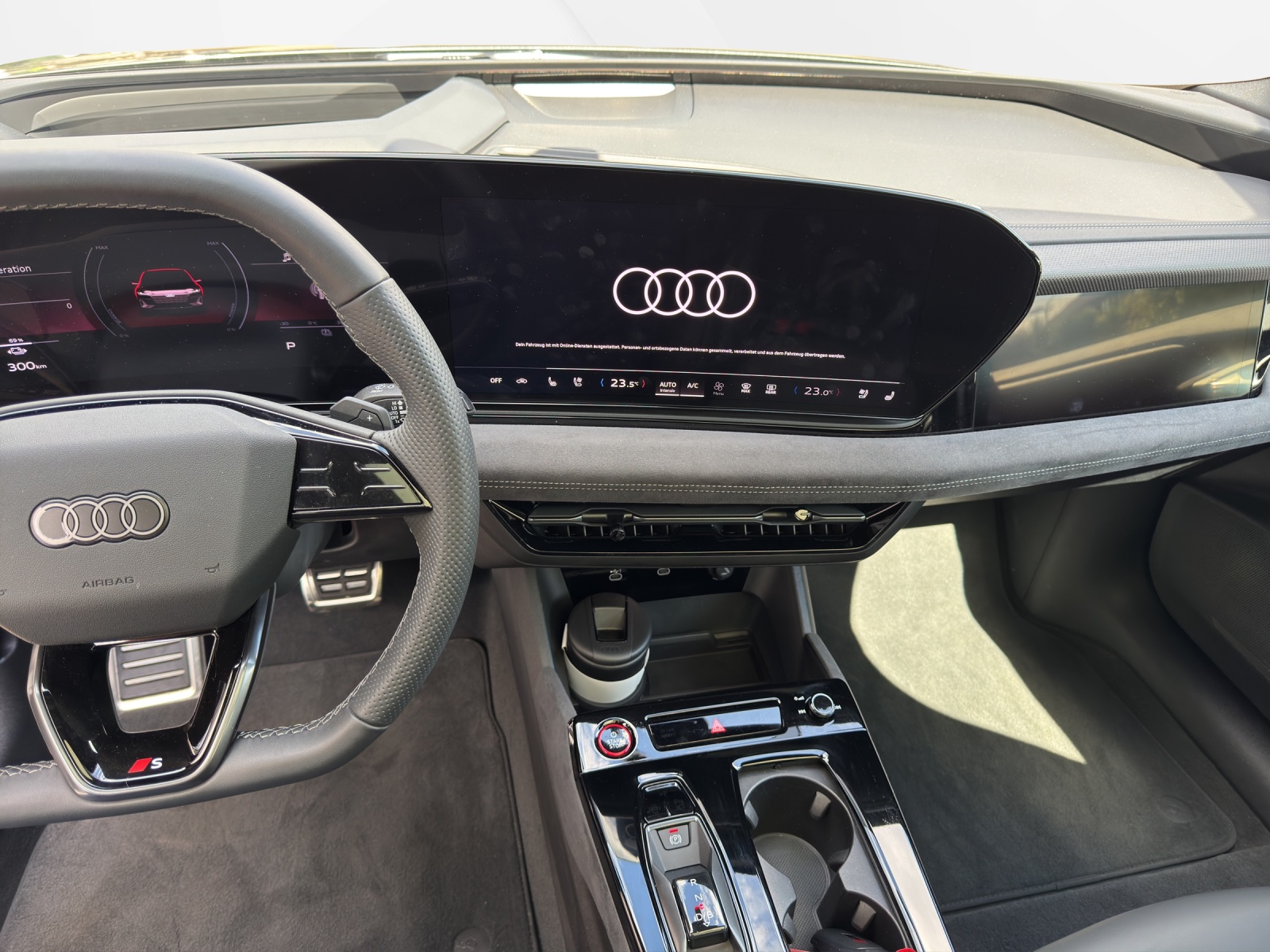 AUDI S6 Avant e-tron quattro-image-11