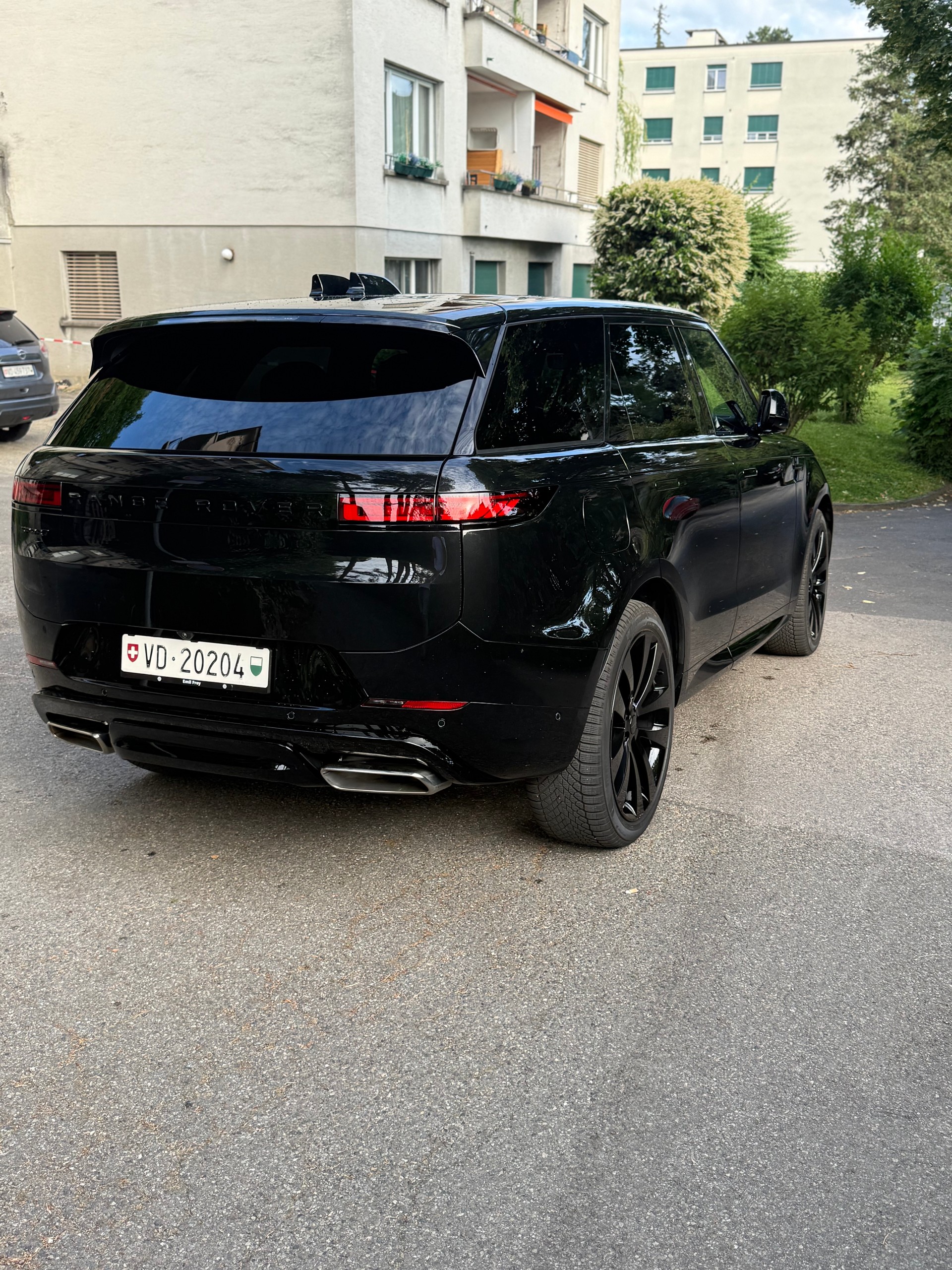 LAND ROVER 3.0 I6 P460e SE-image-2