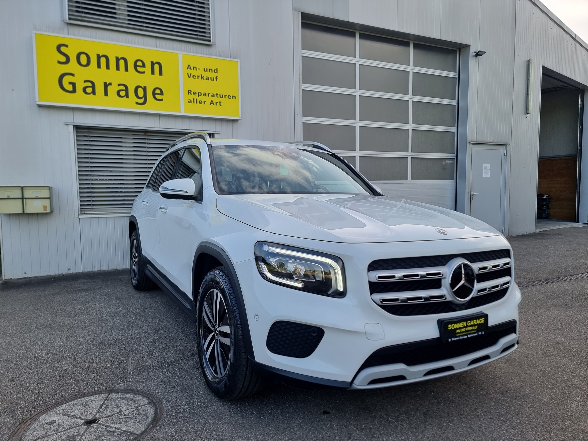 MERCEDES-BENZ GLB 200 d Style 8G-Tronic-image-2