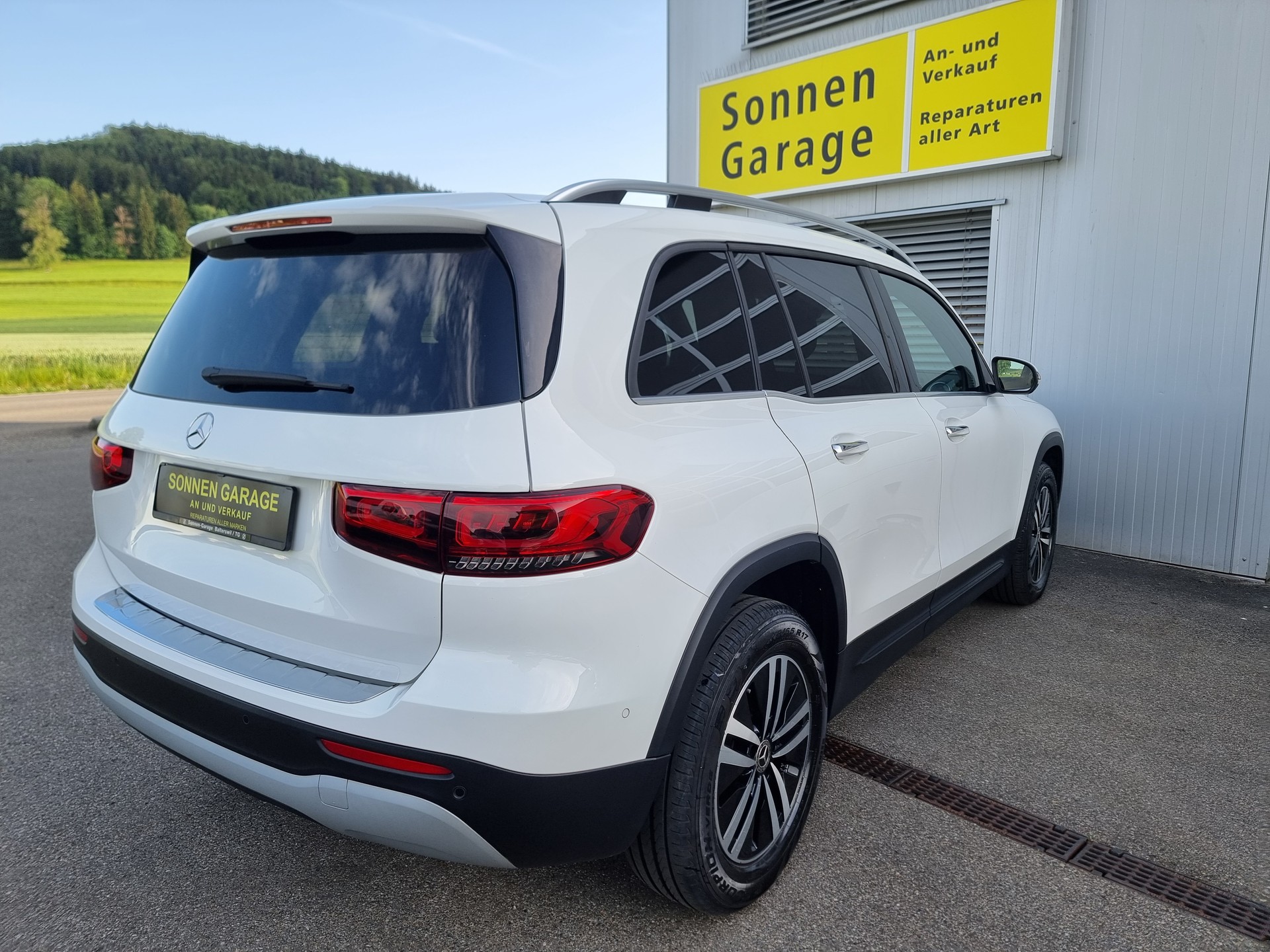 MERCEDES-BENZ GLB 200 d Style 8G-Tronic-image-12