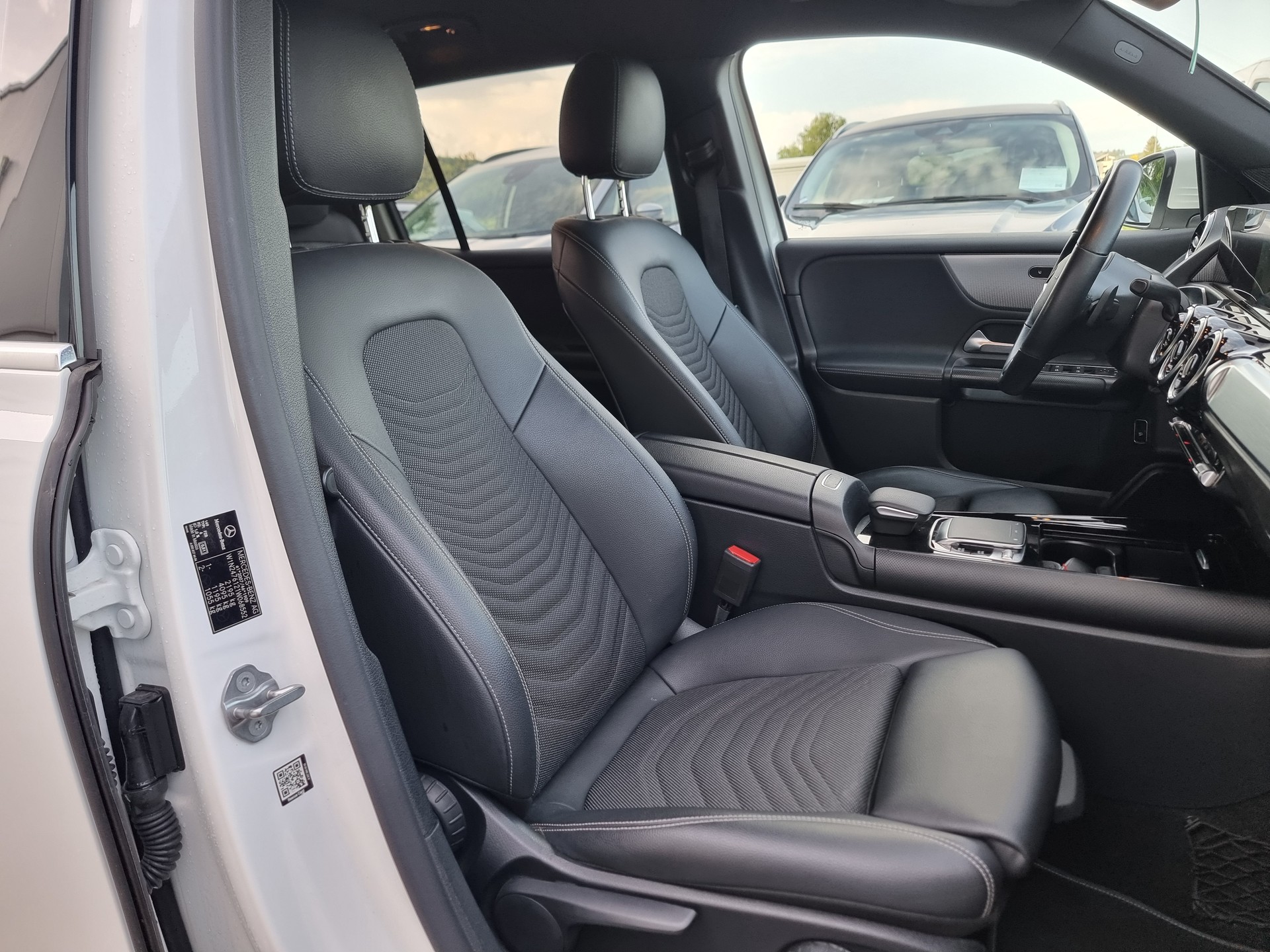 MERCEDES-BENZ GLB 200 d Style 8G-Tronic-image-9