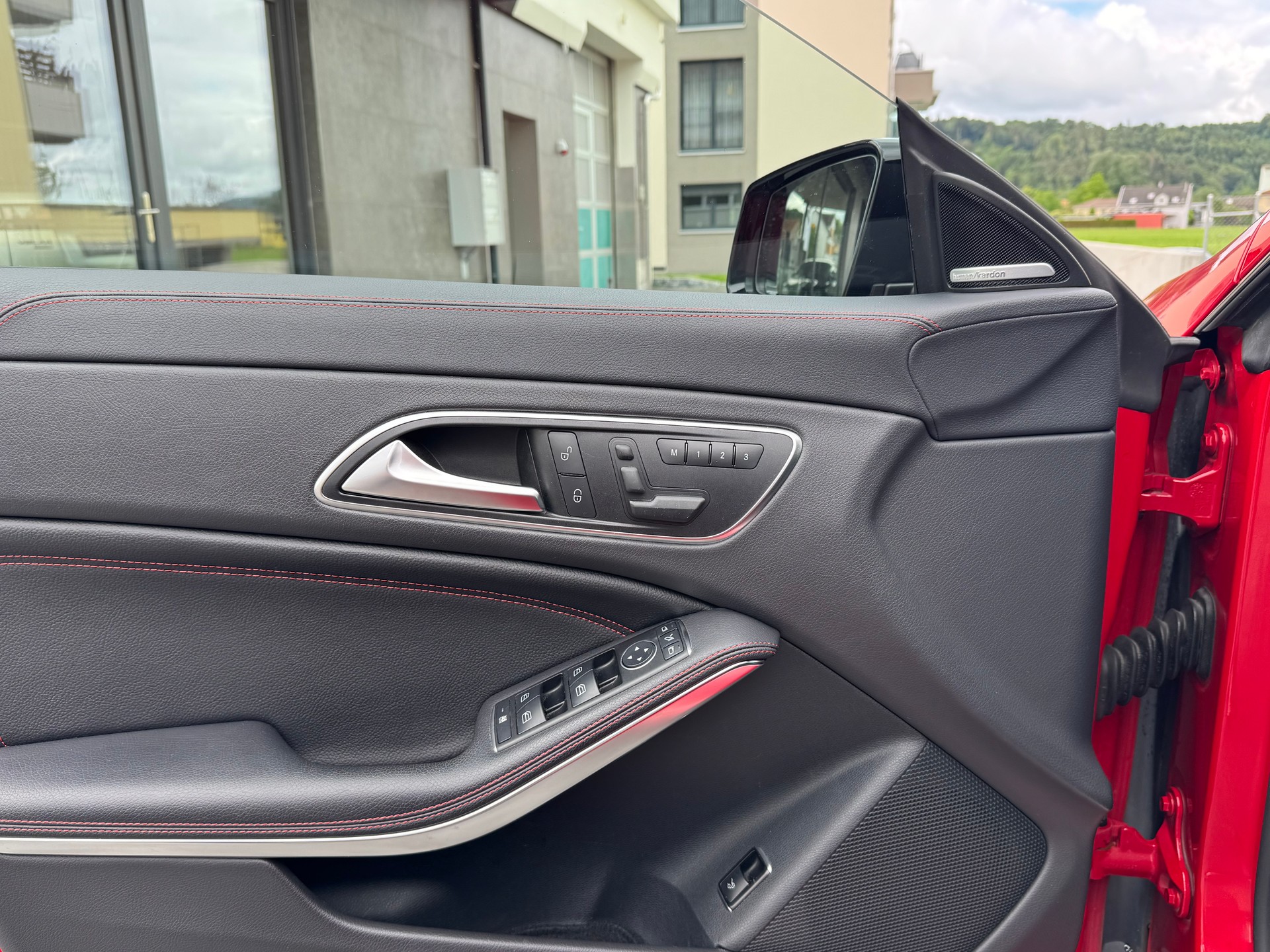 MERCEDES-BENZ Mercedes-Benz CLA 250 Sport 7G-DCT*CH-Fahrzeug*-image-13