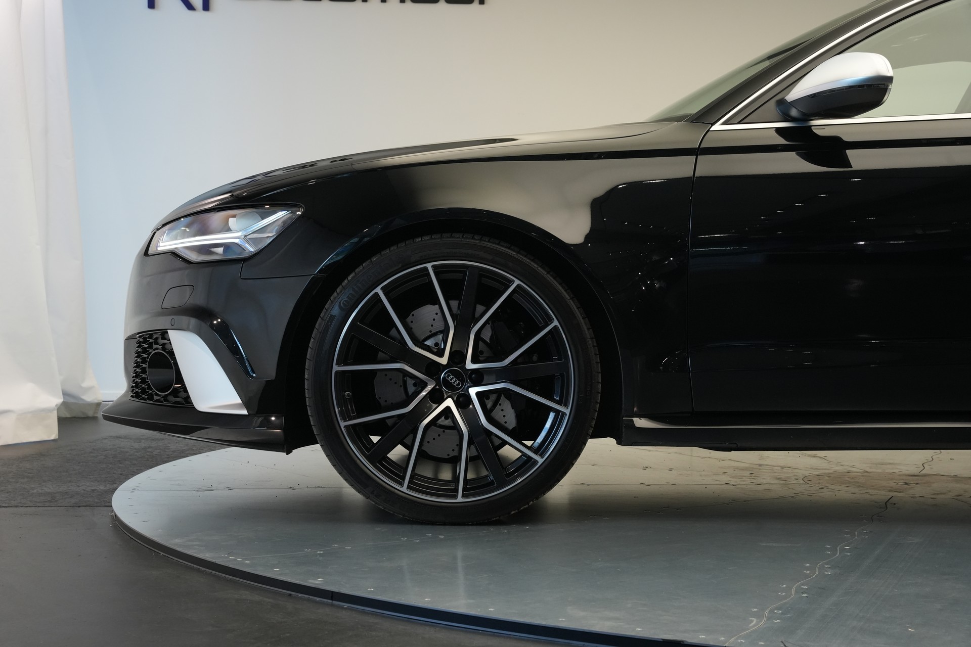 AUDI RS6 Avant 4.0 TFSI V8 performance quattro-image-44