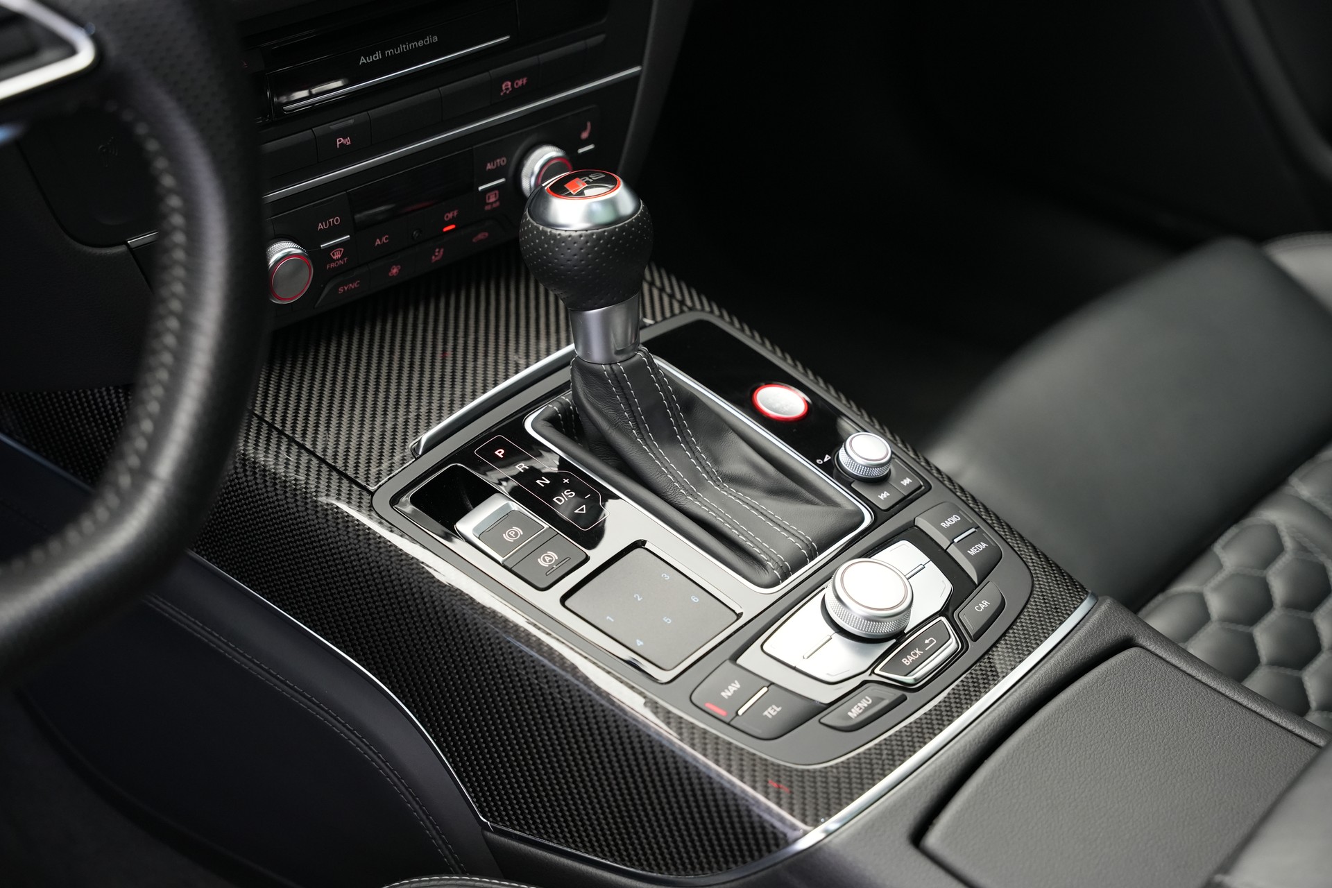 AUDI RS6 Avant 4.0 TFSI V8 performance quattro-image-25