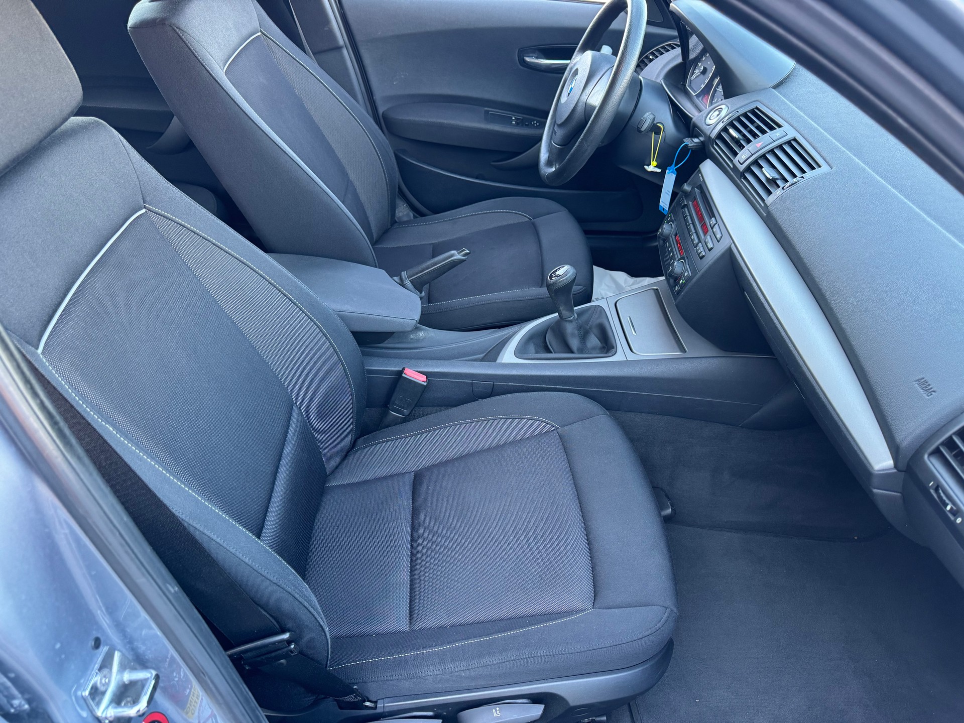 BMW 116i-image-6