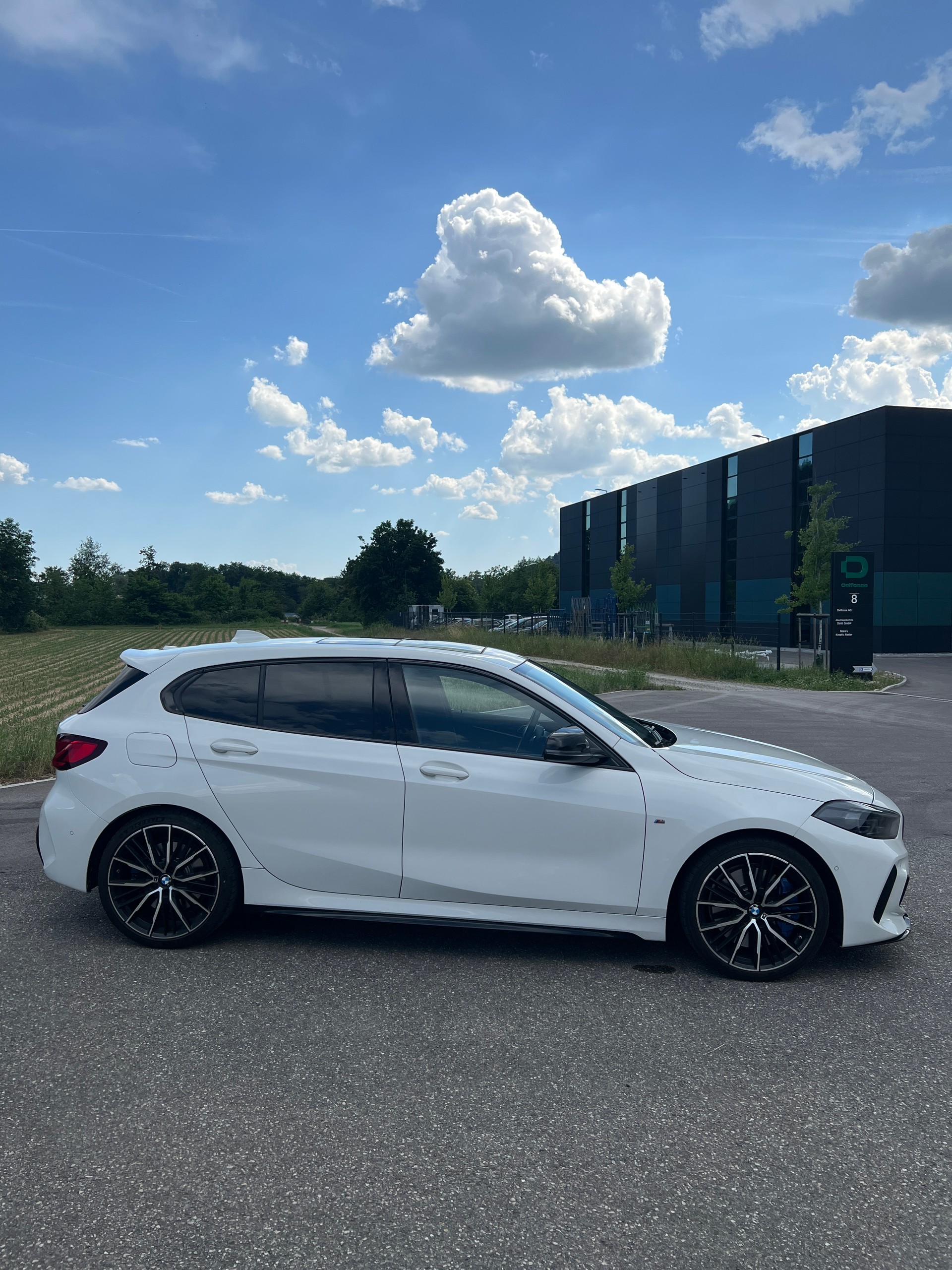 BMW M135i xDrive-image-3