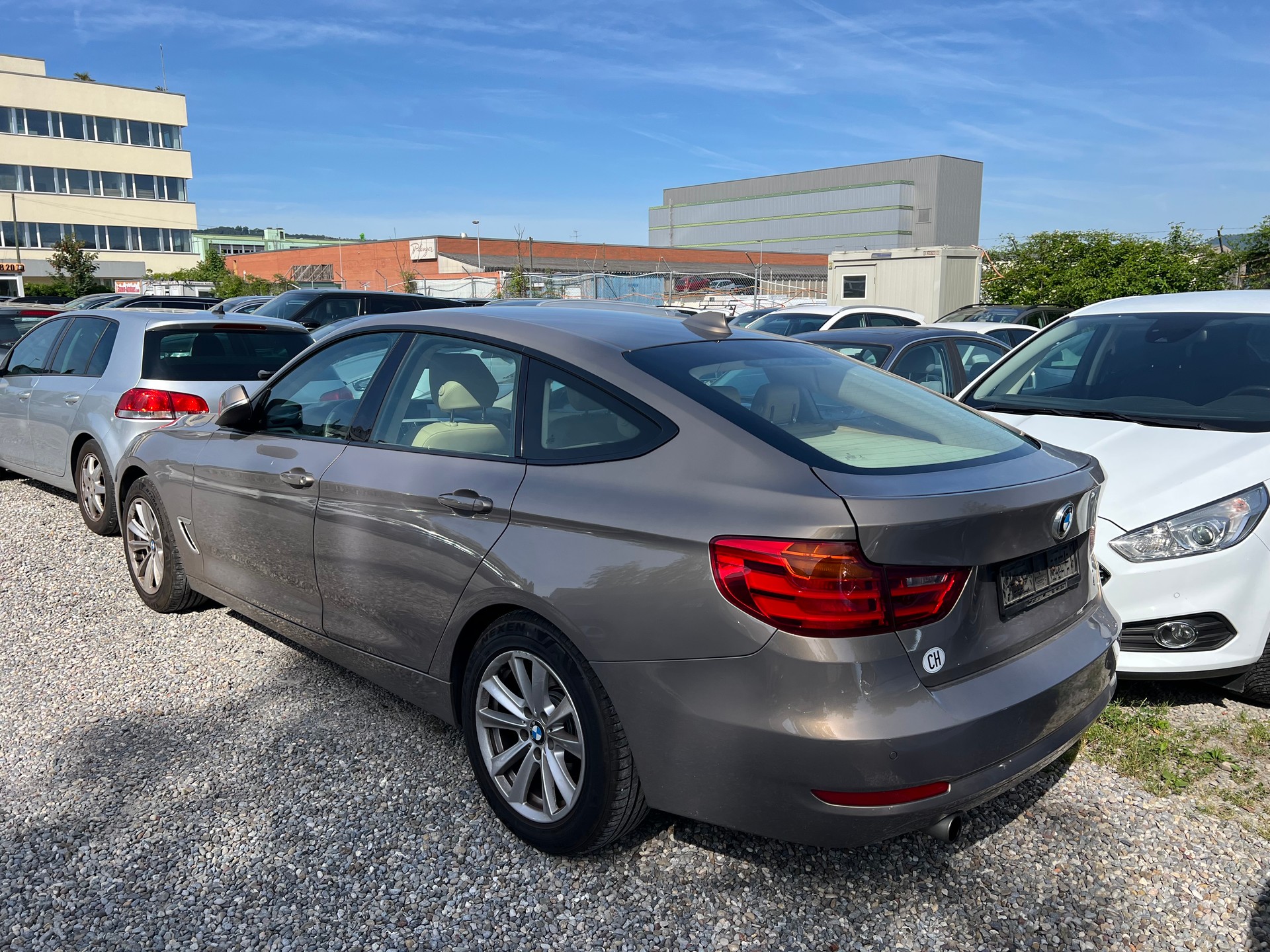 BMW 320d GT xDrive Luxury Line Steptronic-image-7