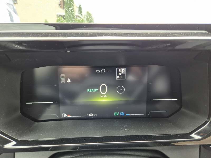 RENAULT Clio 1.8 E-Tech evolution-image-5