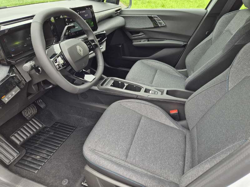 RENAULT Clio 1.8 E-Tech evolution-image-4