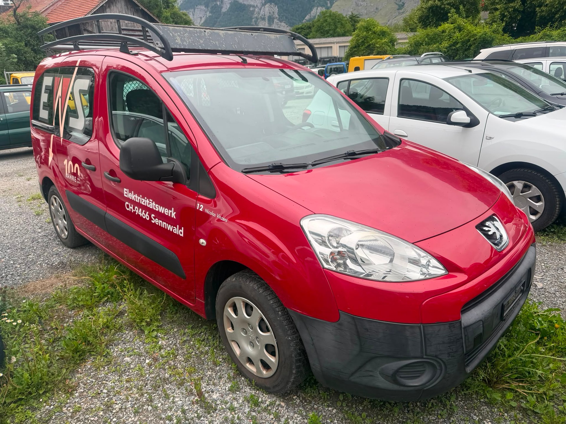 PEUGEOT Partner 1.6i Urban-image-10