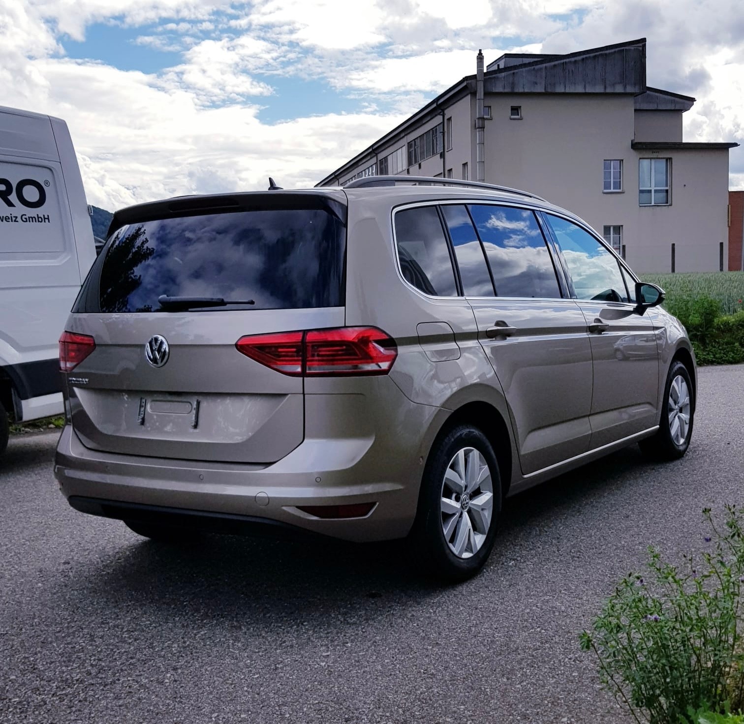 VW Touran 1.5 TSI EVO Comfortline DSG-image-3