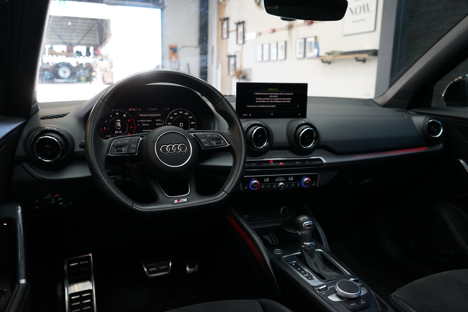 AUDI Q2 2.0 TFSI sport quattro S-tronic-image-5