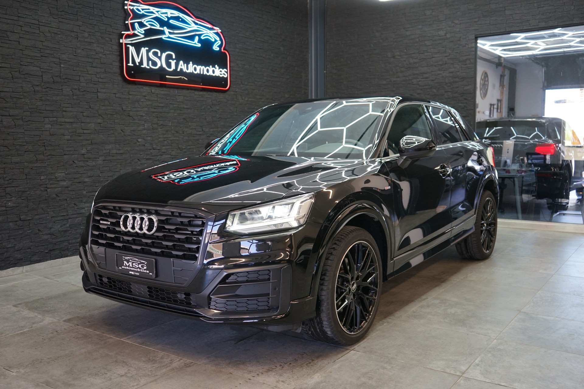 AUDI Q2 2.0 TFSI sport quattro S-tronic-image-0