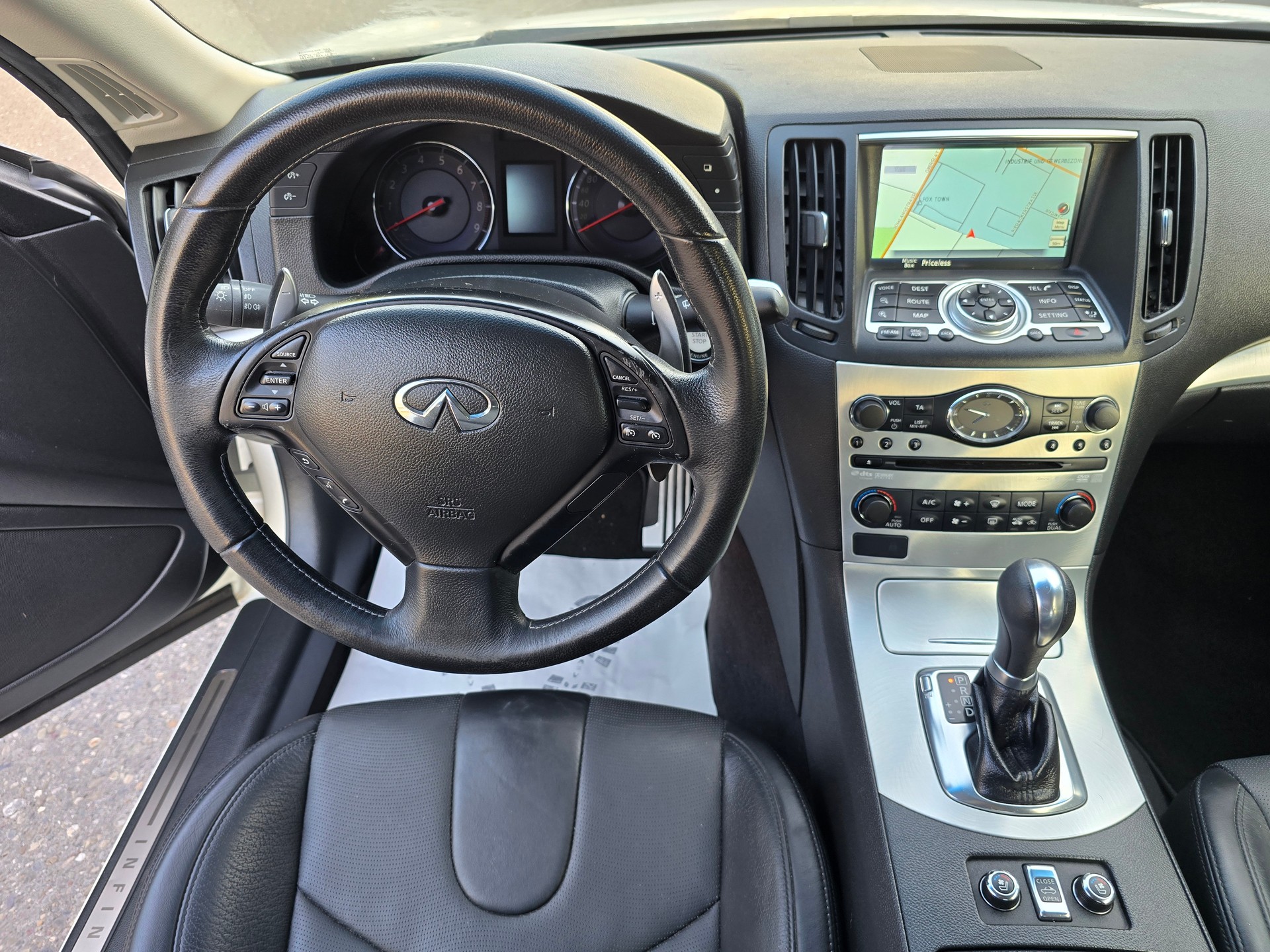 INFINITI G37 Cabrio GT Premium Automatic-image-24
