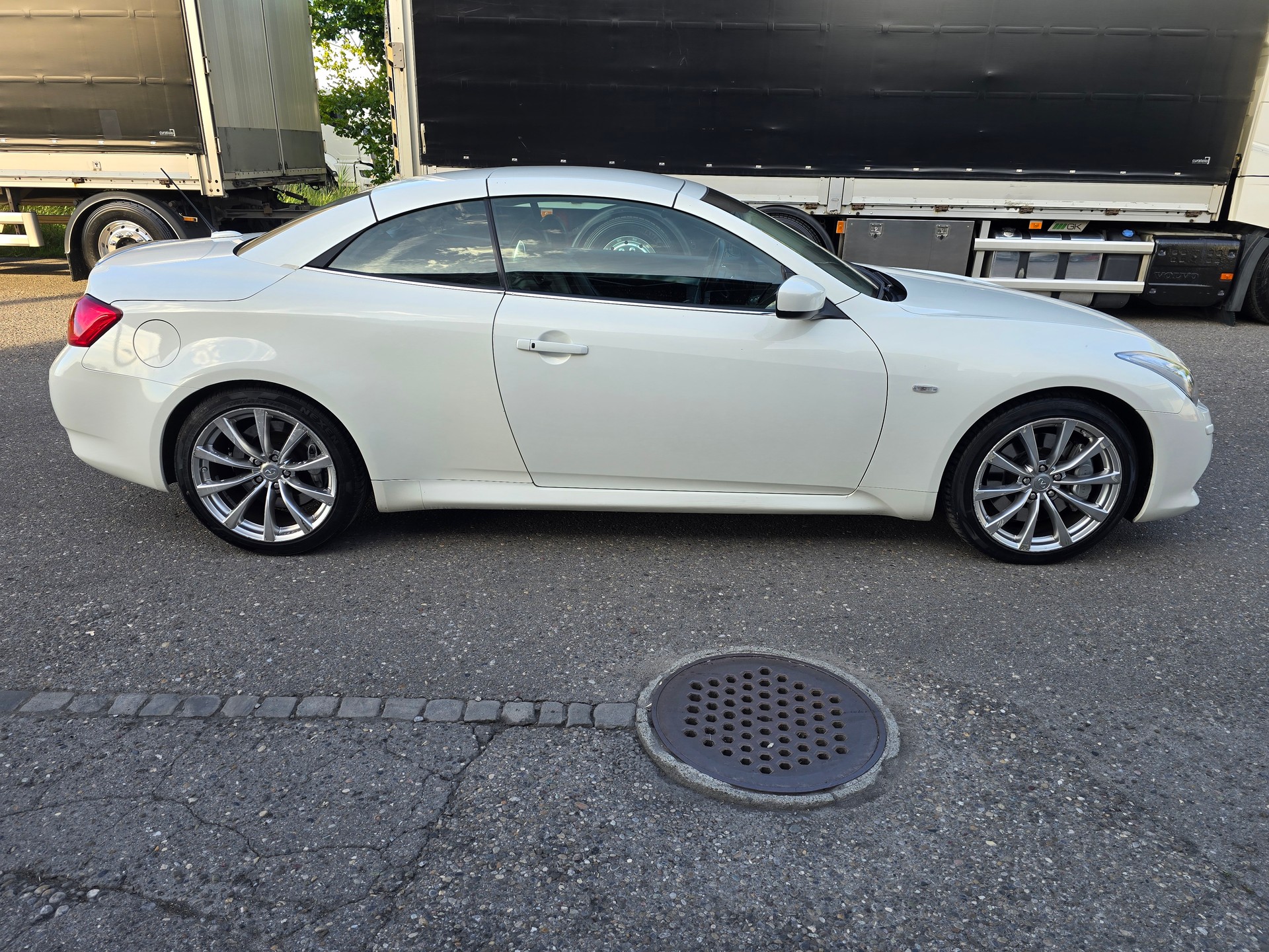INFINITI G37 Cabrio GT Premium Automatic-image-8