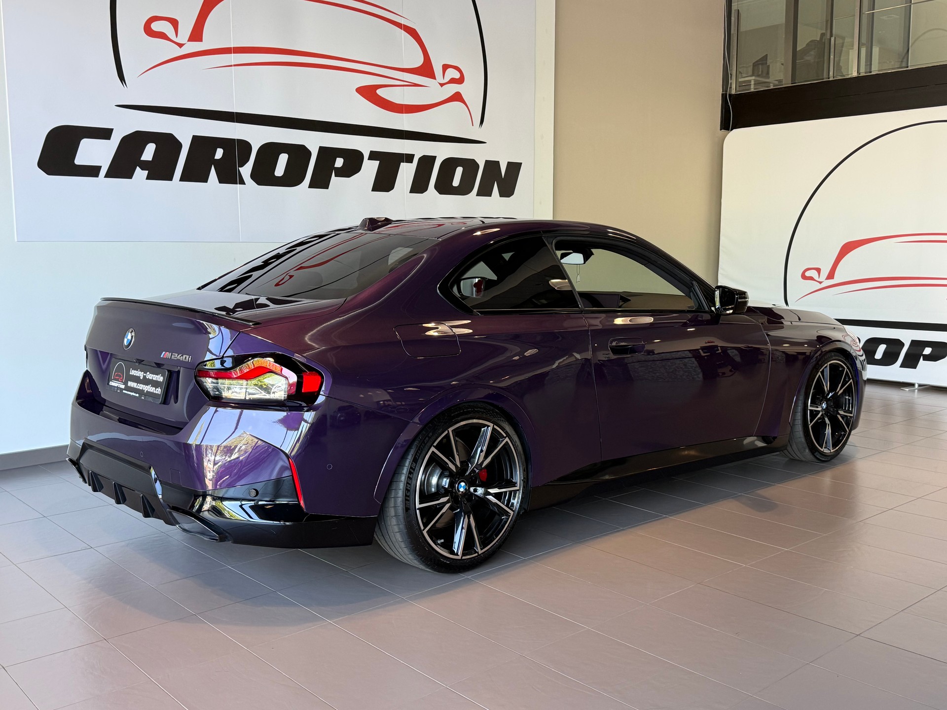 BMW M240i xDrive M Sport Pro Steptronic-image-9