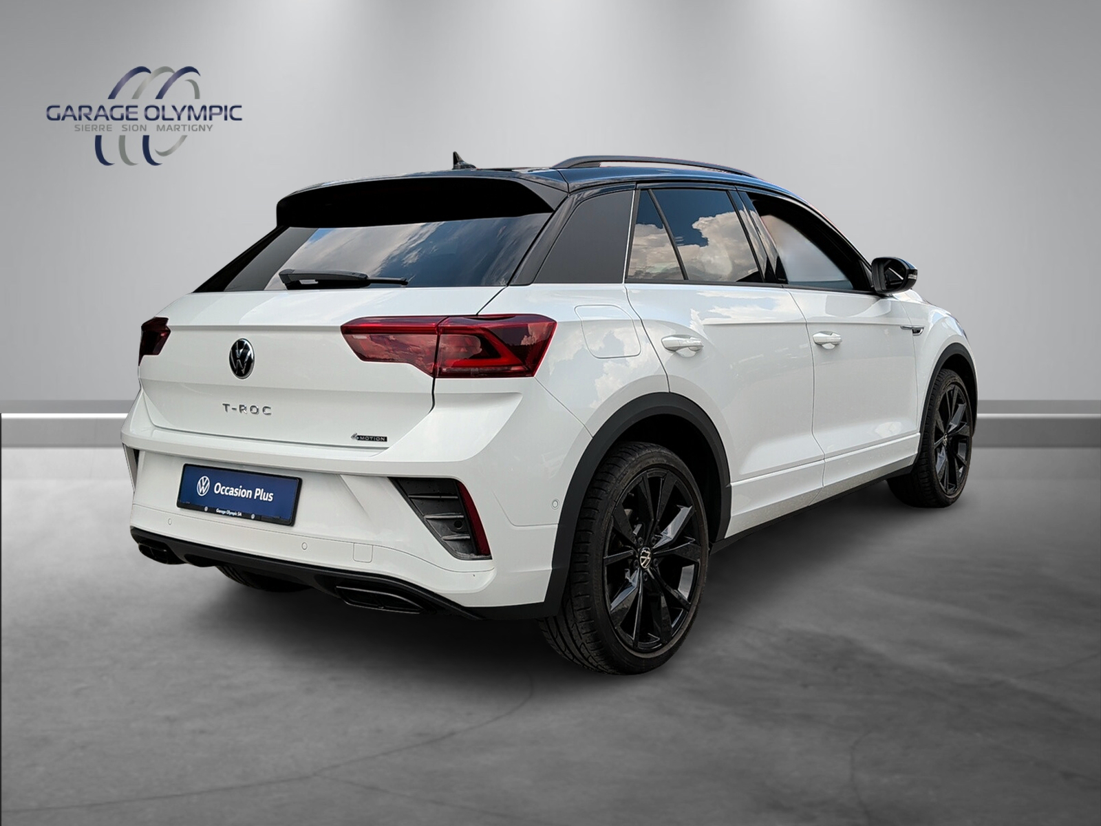 VW T-Roc 2.0 TSI R-Line DSG 4Motion-image-2